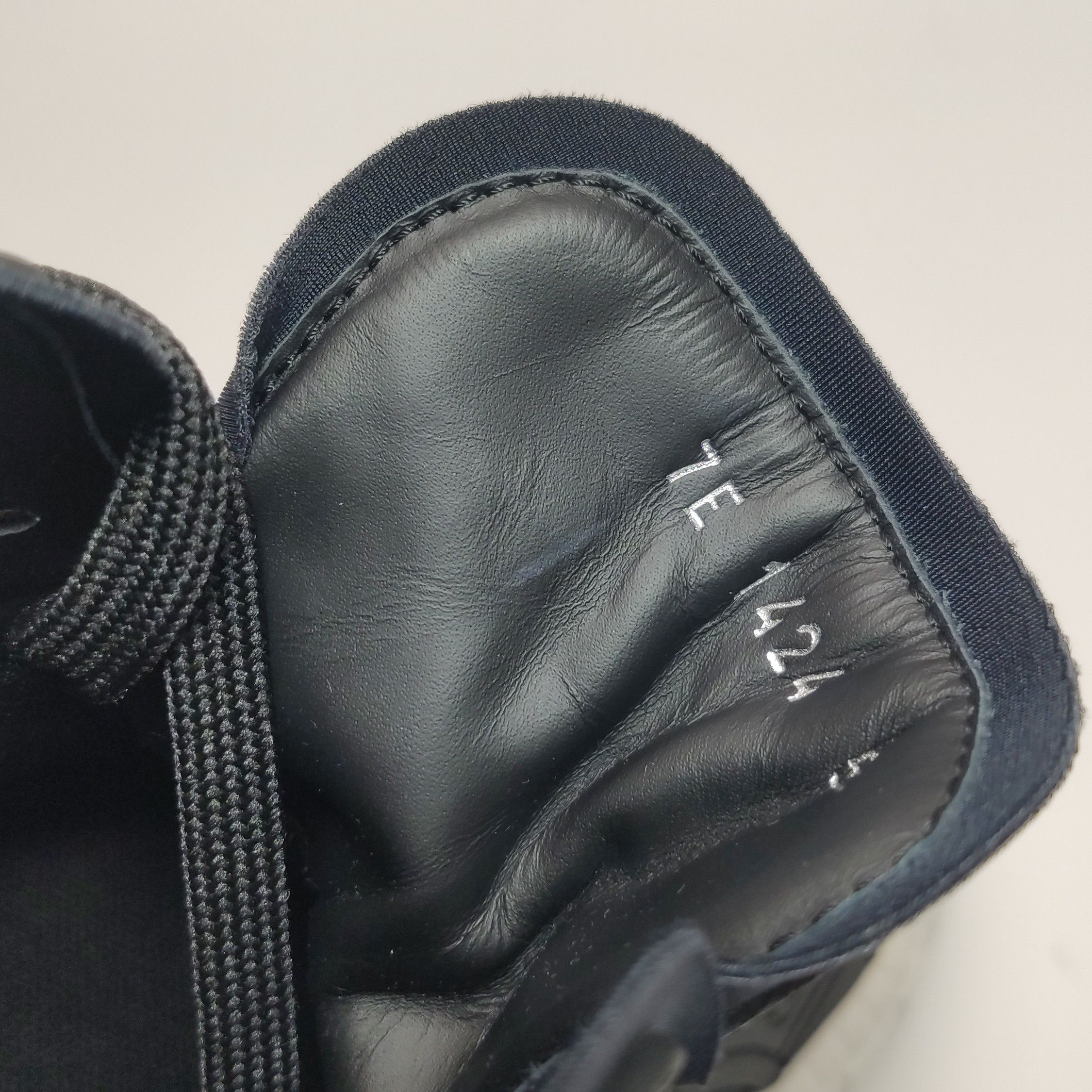 Fendi Fendi Men 6 Lowtop Sneakers Size US 6 / EU 39 - 8 Thumbnail
