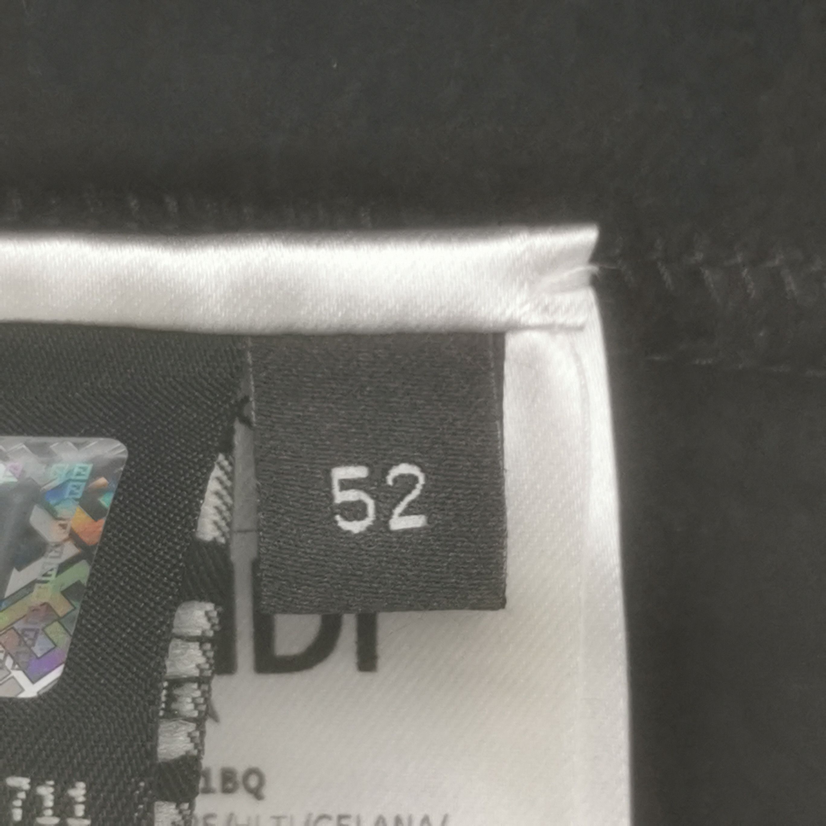 Fendi Fendi Men 36 Casual Pants Size US 36 / EU 52 - 6 Thumbnail