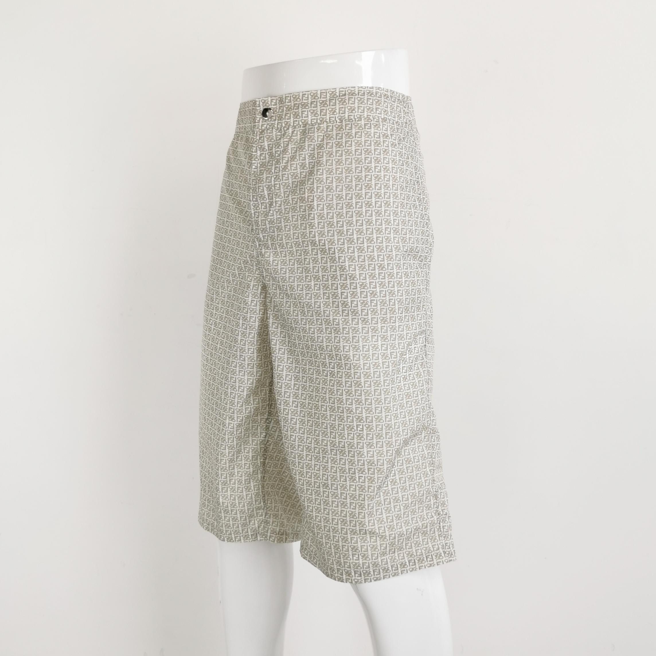 Fendi Fendi Men 34 Shorts Size US 34 / EU 50 - 2 Thumbnail