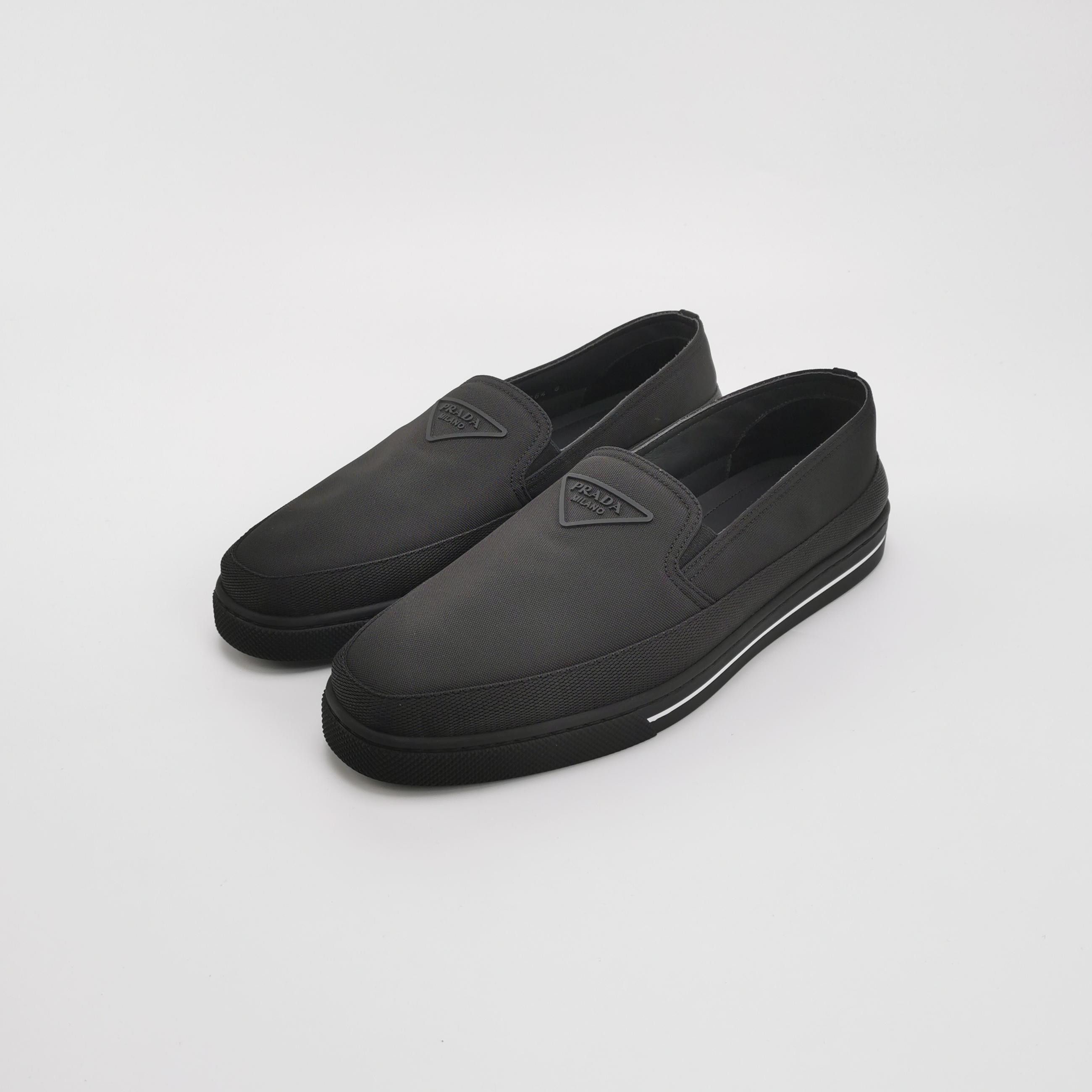 Prada Prada Men 9 Lowtop Sneakers Size US 9 / EU 42 - 2 Thumbnail