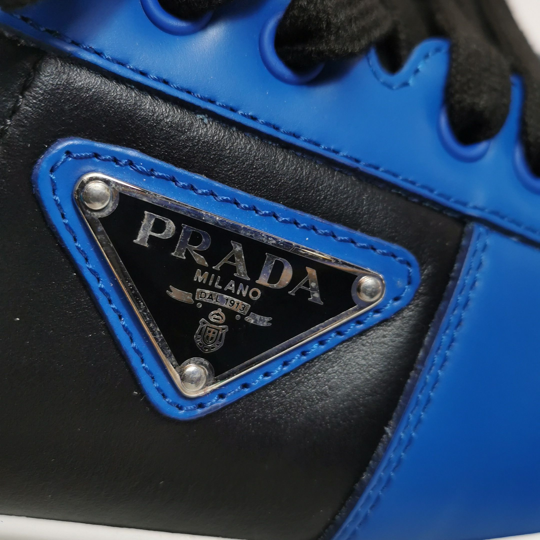Prada Prada Men 8 Lowtop Sneakers Size US 8 / EU 41 - 13 Thumbnail