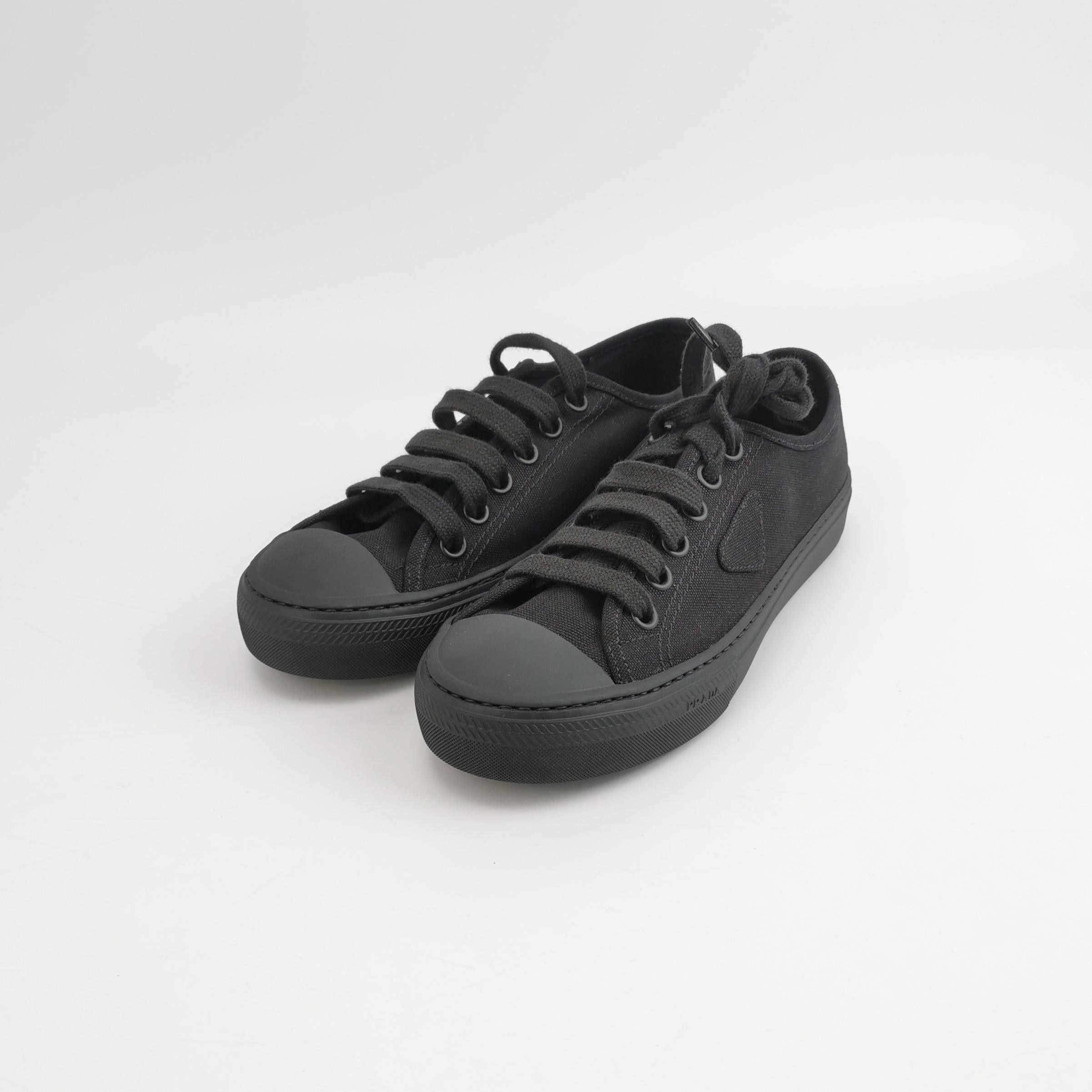 Prada Prada Men 7 Lowtop Sneakers Size US 7 / EU 40 - 2 Thumbnail