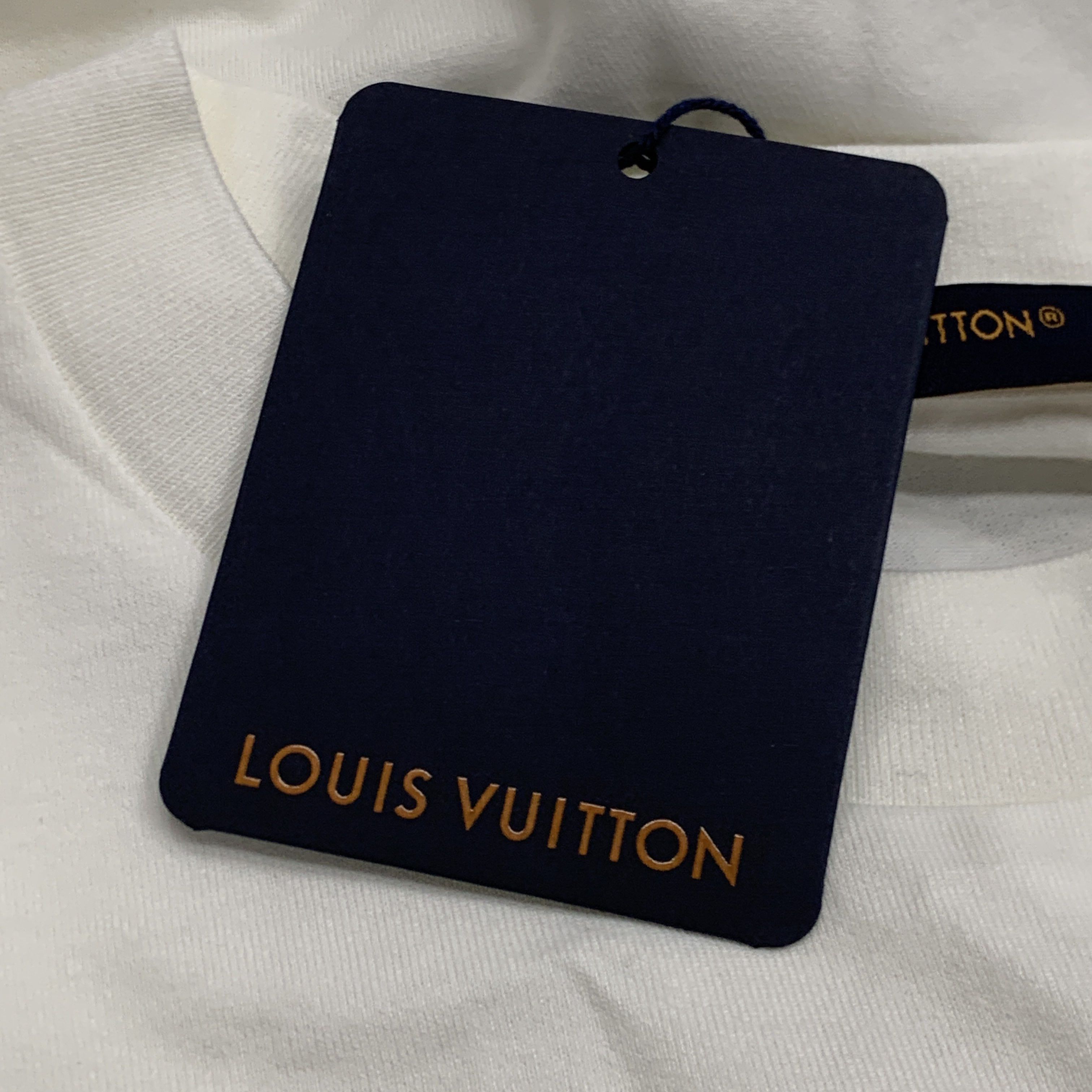 Louis Vuitton Louis Vuitton Logo T-Shirt Size M Size US M / EU 48-50 / 2 - 4 Thumbnail