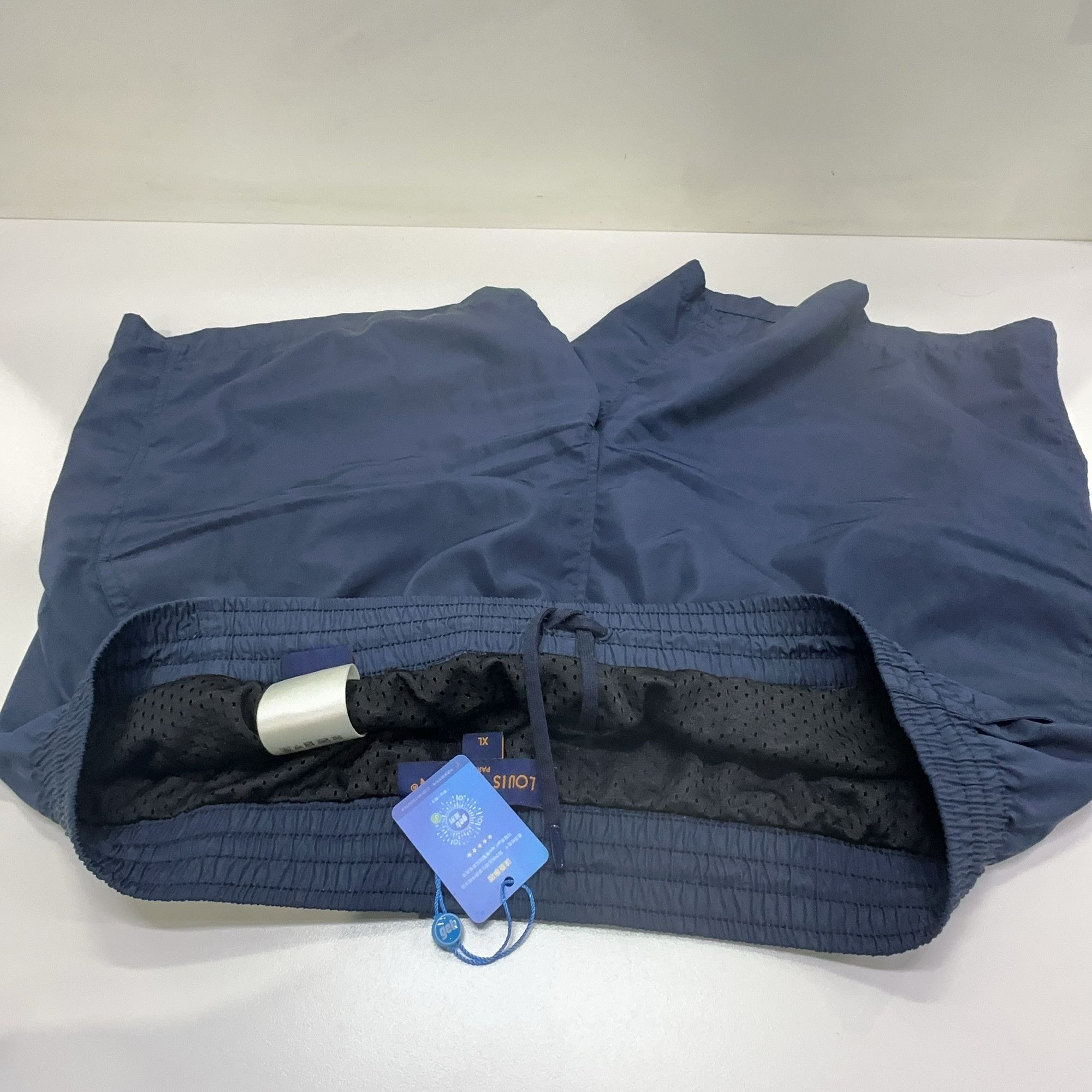 Louis Vuitton Louis Vuitton Nylon Shorts Size XL Size US 36 / EU 52 - 5 Thumbnail