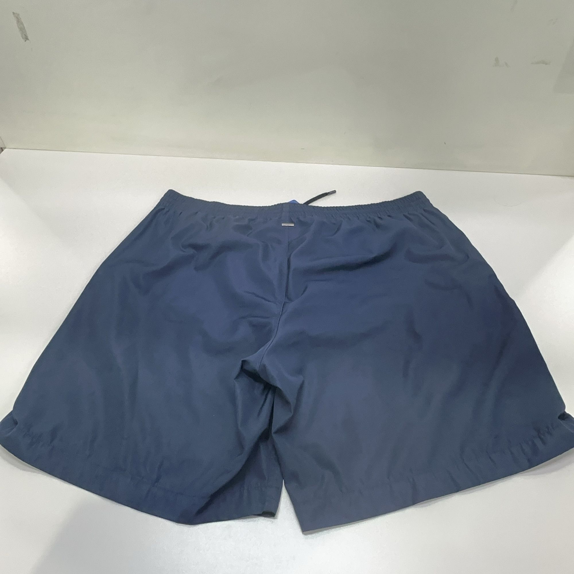 Louis Vuitton Louis Vuitton Nylon Shorts Size XL Size US 36 / EU 52 - 8 Thumbnail