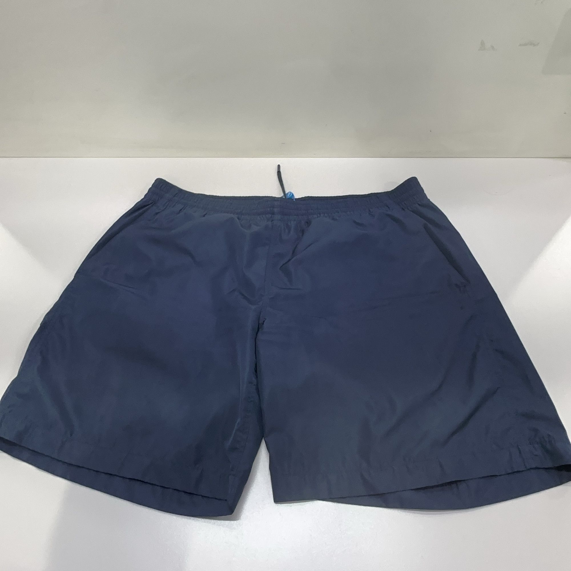 Louis Vuitton Louis Vuitton Nylon Shorts Size XL Size US 36 / EU 52 - 6 Thumbnail