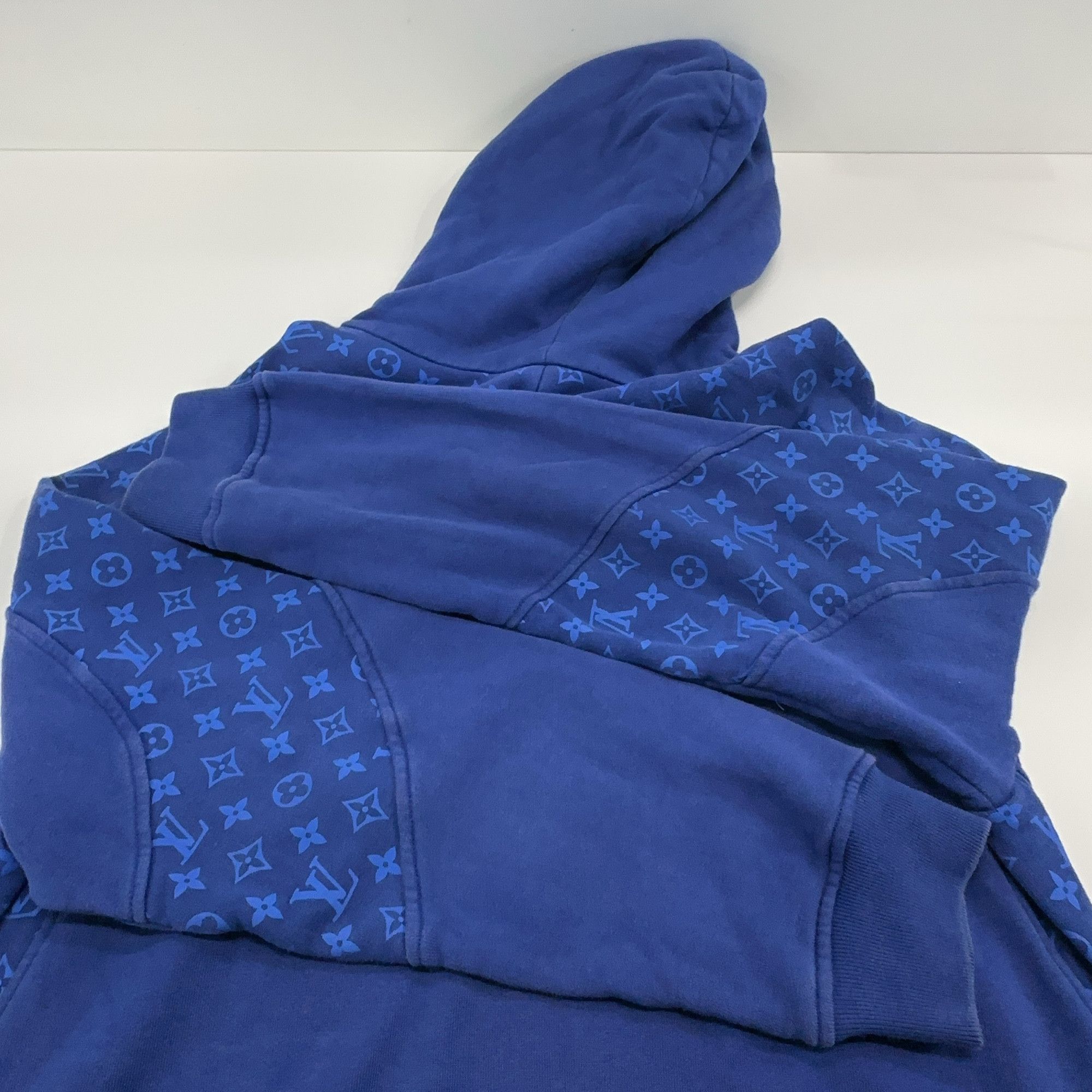 Louis Vuitton Louis Vuitton Monogram Hoodie Size L Size US L / EU 52-54 / 3 - 13 Thumbnail