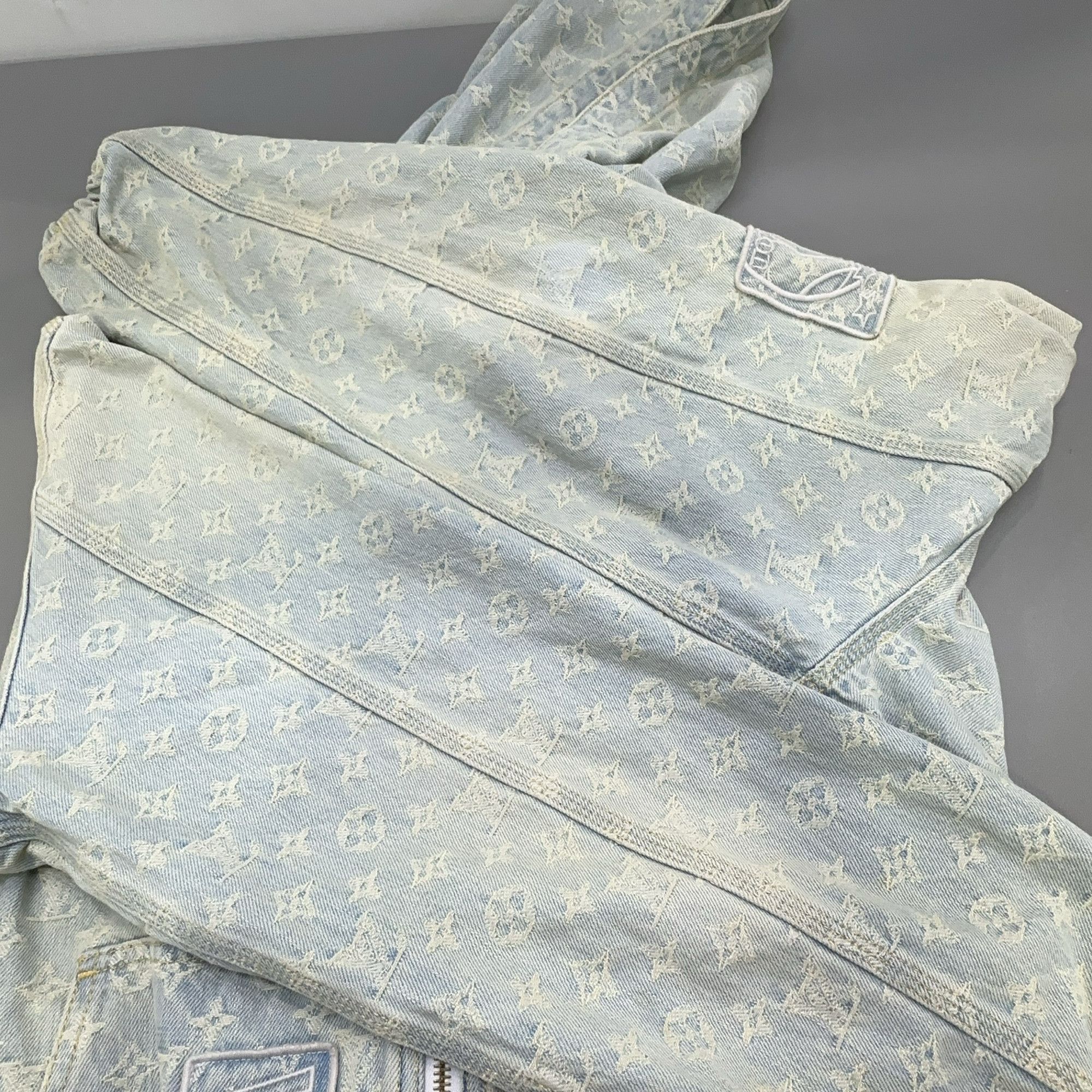 Louis Vuitton Louis Vuitton x NBA Monogram Denim Hoodie Jacket Size 48 Size US M / EU 48-50 / 2 - 8 Thumbnail