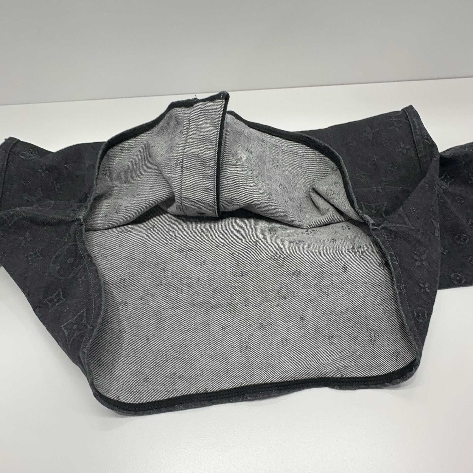 Louis Vuitton Louis Vuitton Monogram Denim Baseball Shirt Size L Size US L / EU 52-54 / 3 - 8 Thumbnail