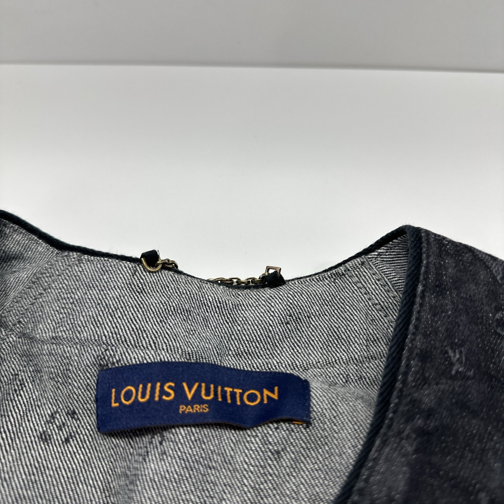 Louis Vuitton Louis Vuitton Monogram Denim Baseball Shirt Size L Size US L / EU 52-54 / 3 - 3 Thumbnail
