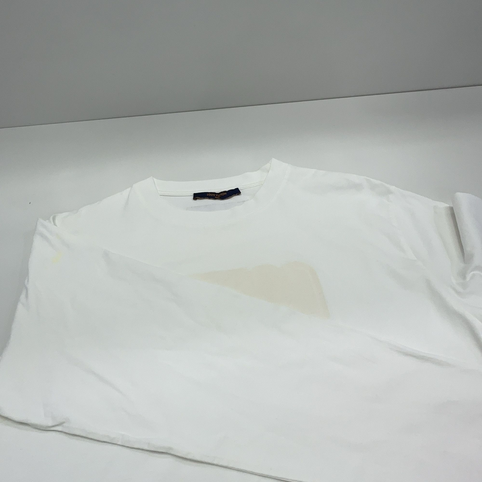 Louis Vuitton Louis Vuitton White Long Sleeve T-Shirt Size M Size US M / EU 48-50 / 2 - 9 Thumbnail