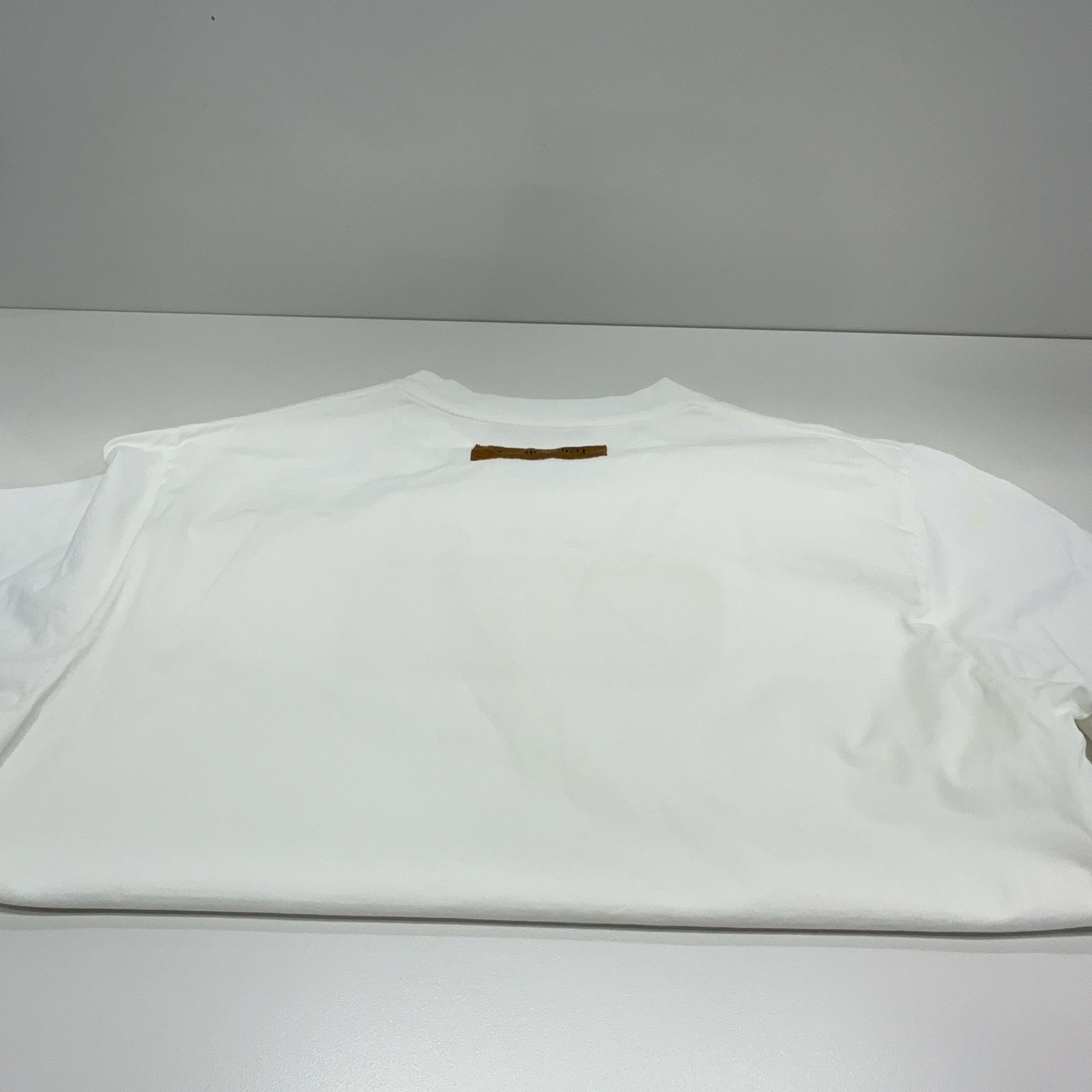 Louis Vuitton Louis Vuitton White Long Sleeve T-Shirt Size M Size US M / EU 48-50 / 2 - 13 Thumbnail