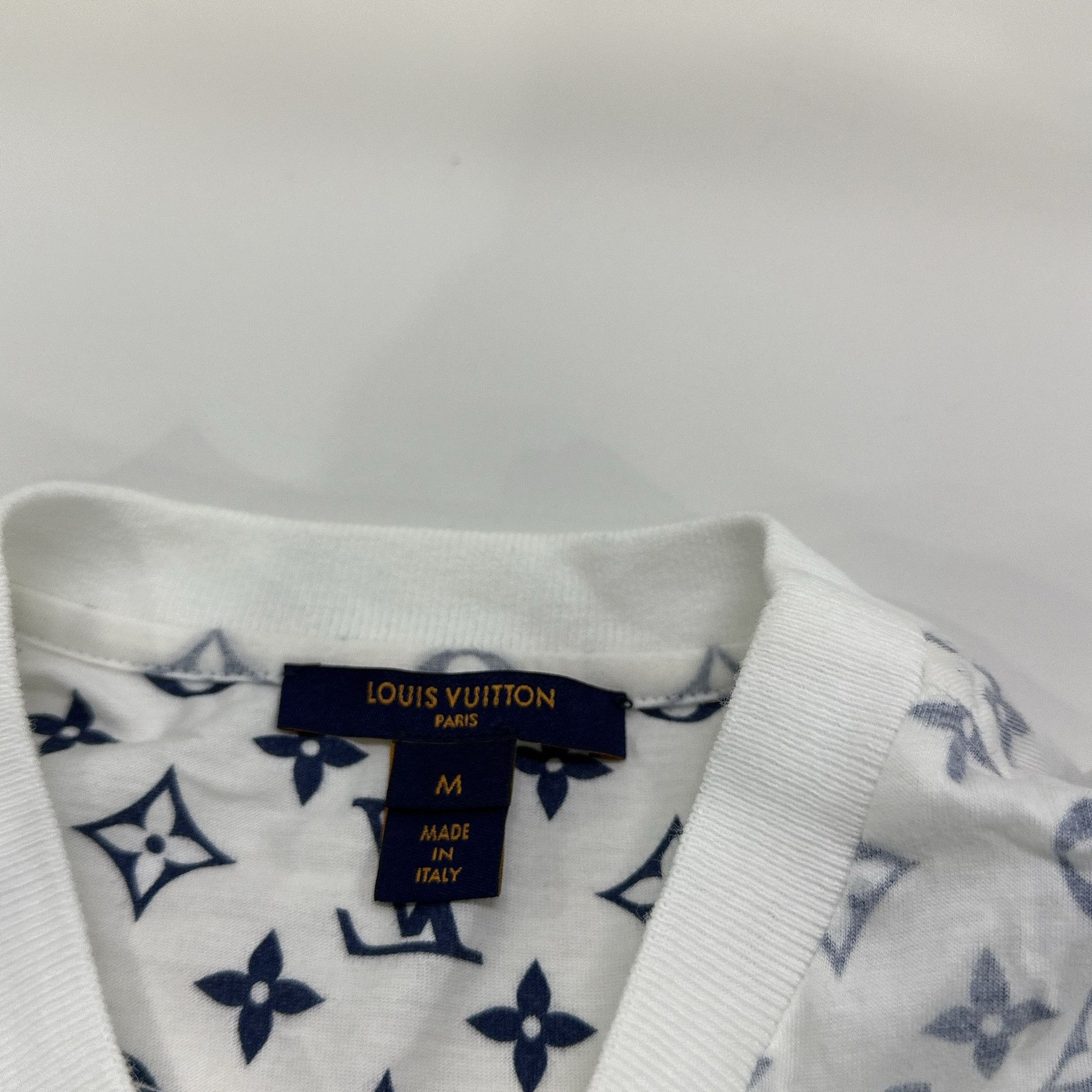 Louis Vuitton Louis Vuitton Monogram Chain T-Shirt Size M Size US M / EU 48-50 / 2 - 3 Thumbnail