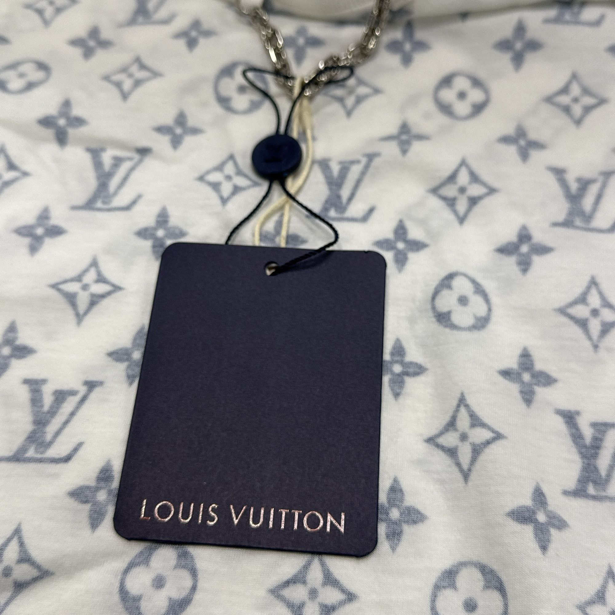 Louis Vuitton Louis Vuitton Monogram Chain T-Shirt Size M Size US M / EU 48-50 / 2 - 4 Thumbnail