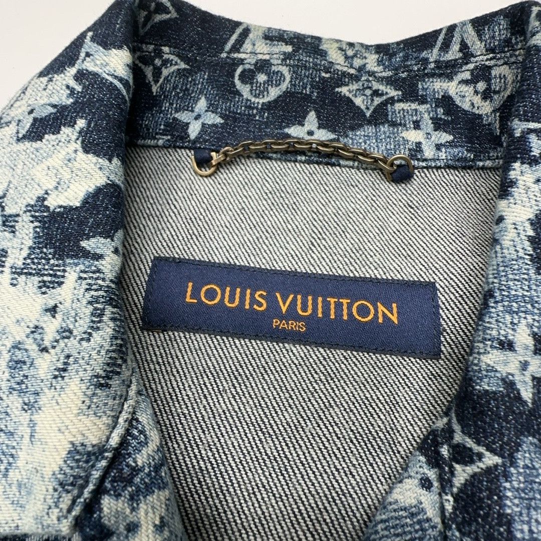 Louis Vuitton Louis Vuitton Monogram Denim Shirt Size M Size US M / EU 48-50 / 2 - 3 Thumbnail