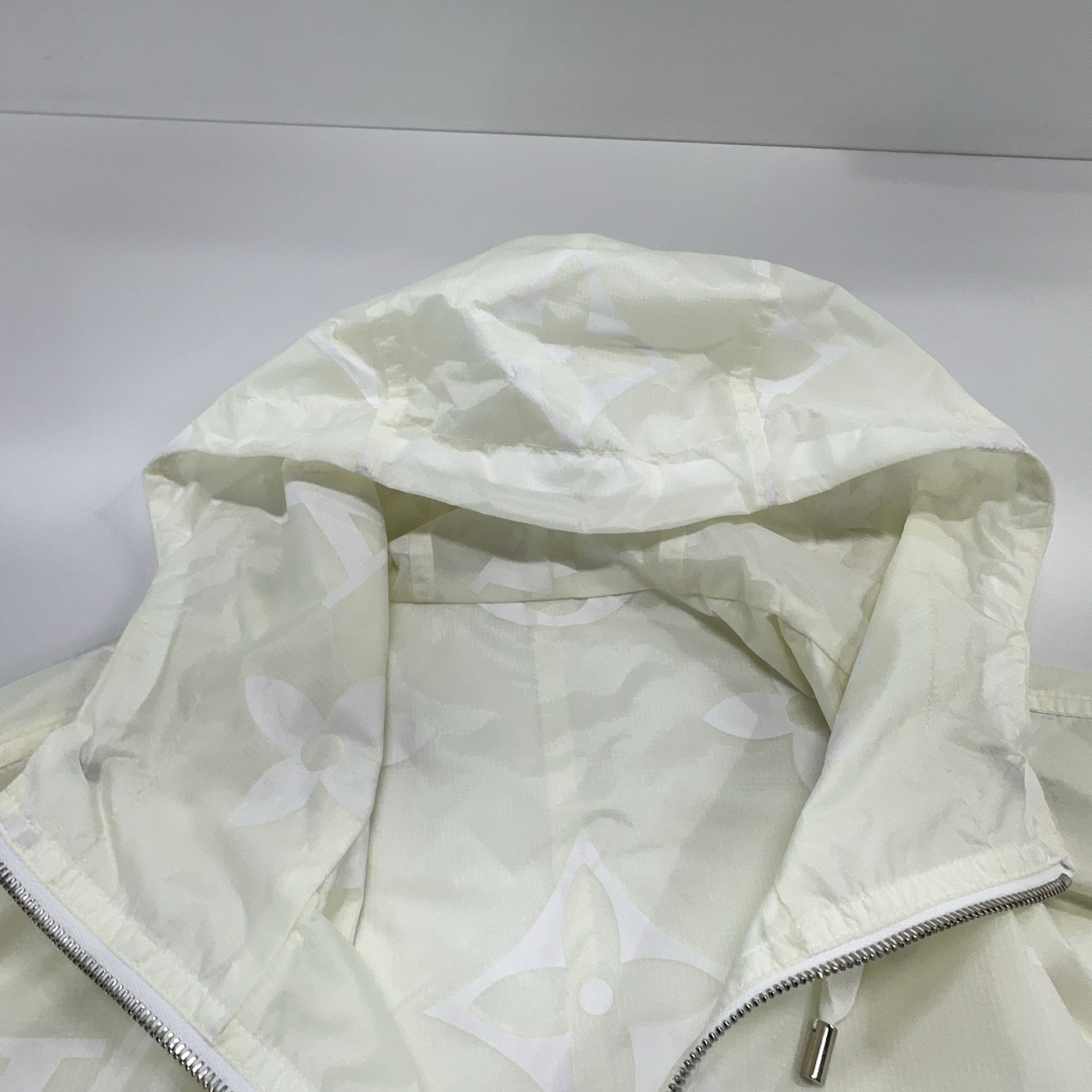 Louis Vuitton Louis Vuitton Monogram Hooded Jacket Size 38 Size XS / US 0-2 / IT 36-38 - 7 Thumbnail