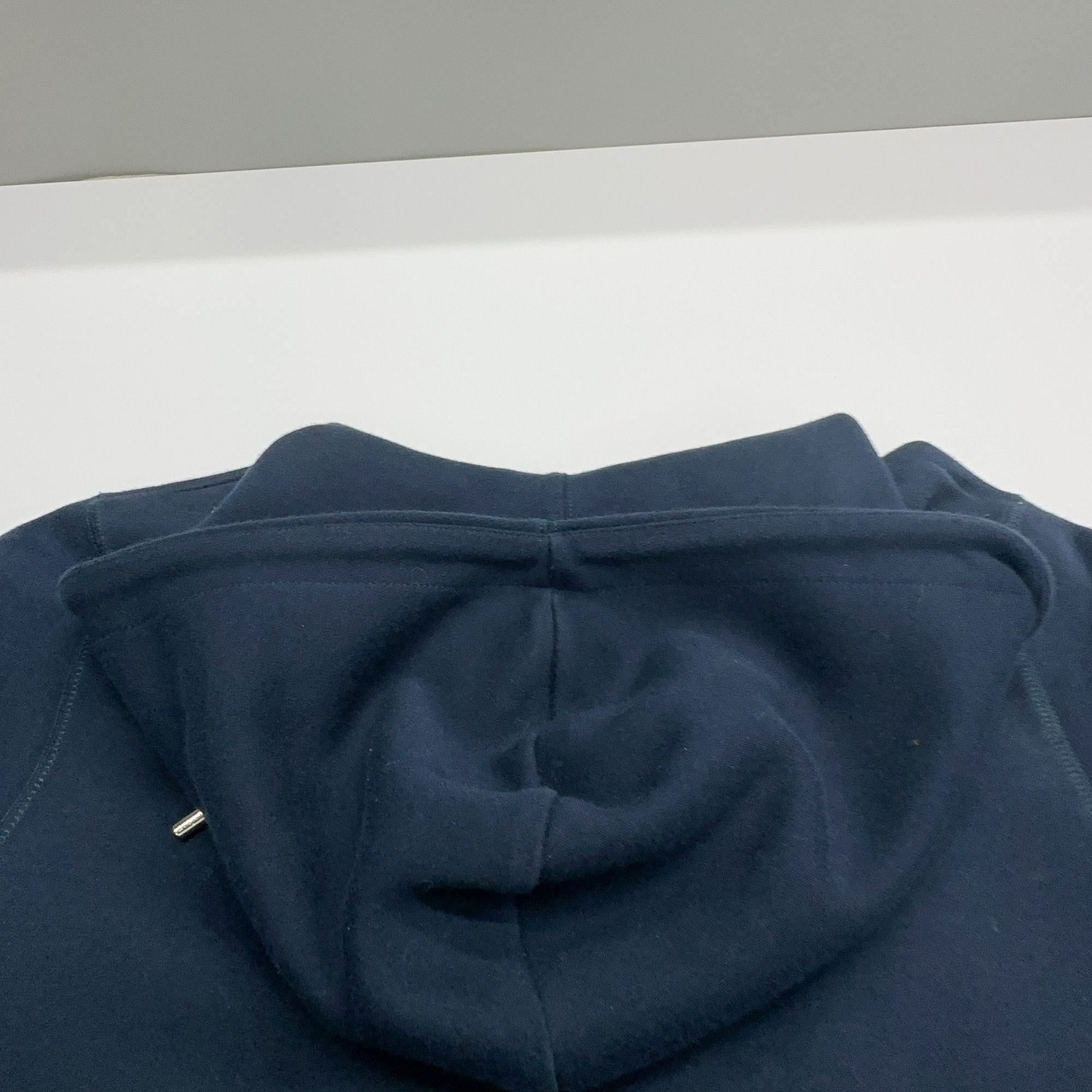 Louis Vuitton Louis Vuitton Small Logo Zip Hoodie Size S Size US S / EU 44-46 / 1 - 6 Thumbnail