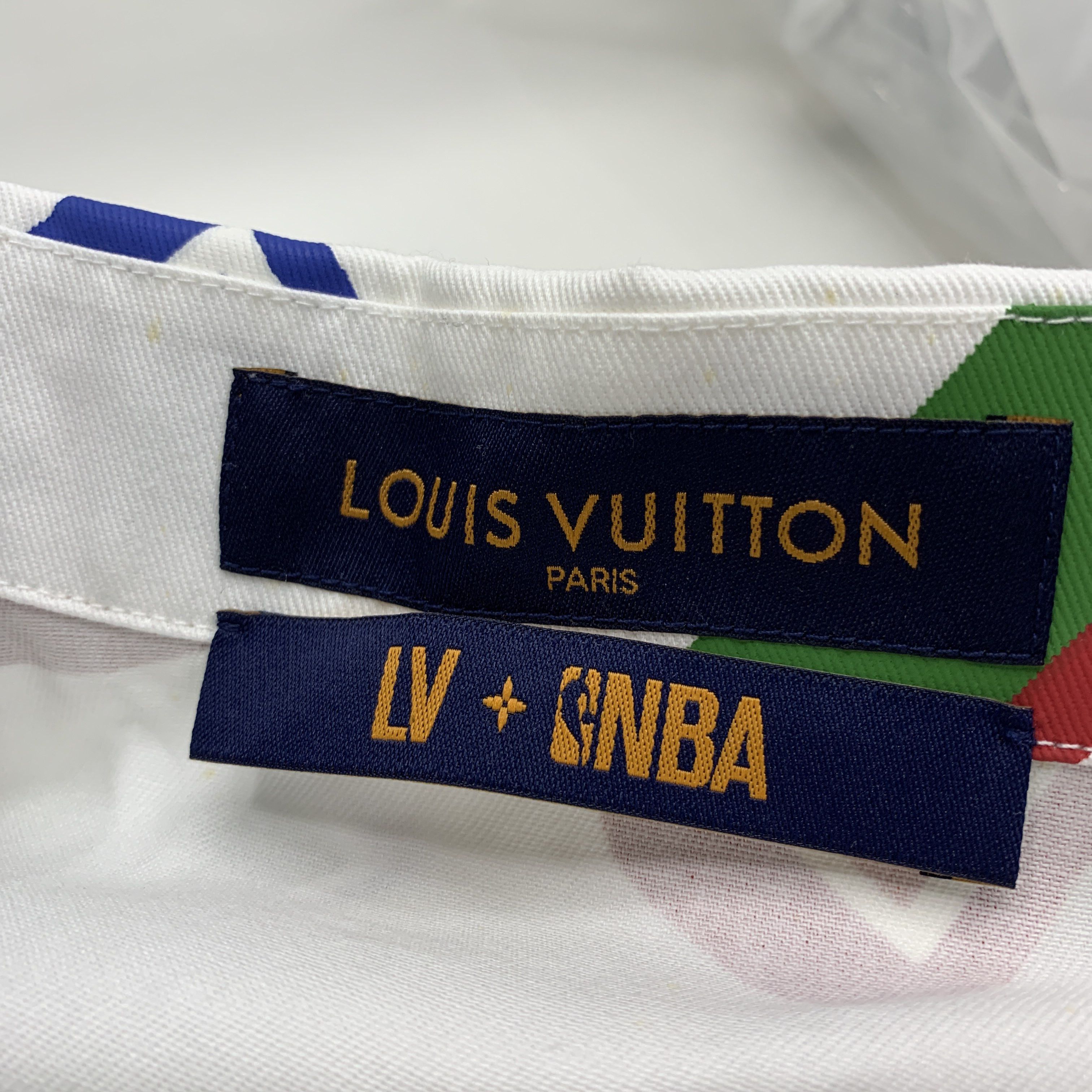 Louis Vuitton Louis Vuitton x NBA Letter Print Shirt Size L Size US L / EU 52-54 / 3 - 3 Thumbnail