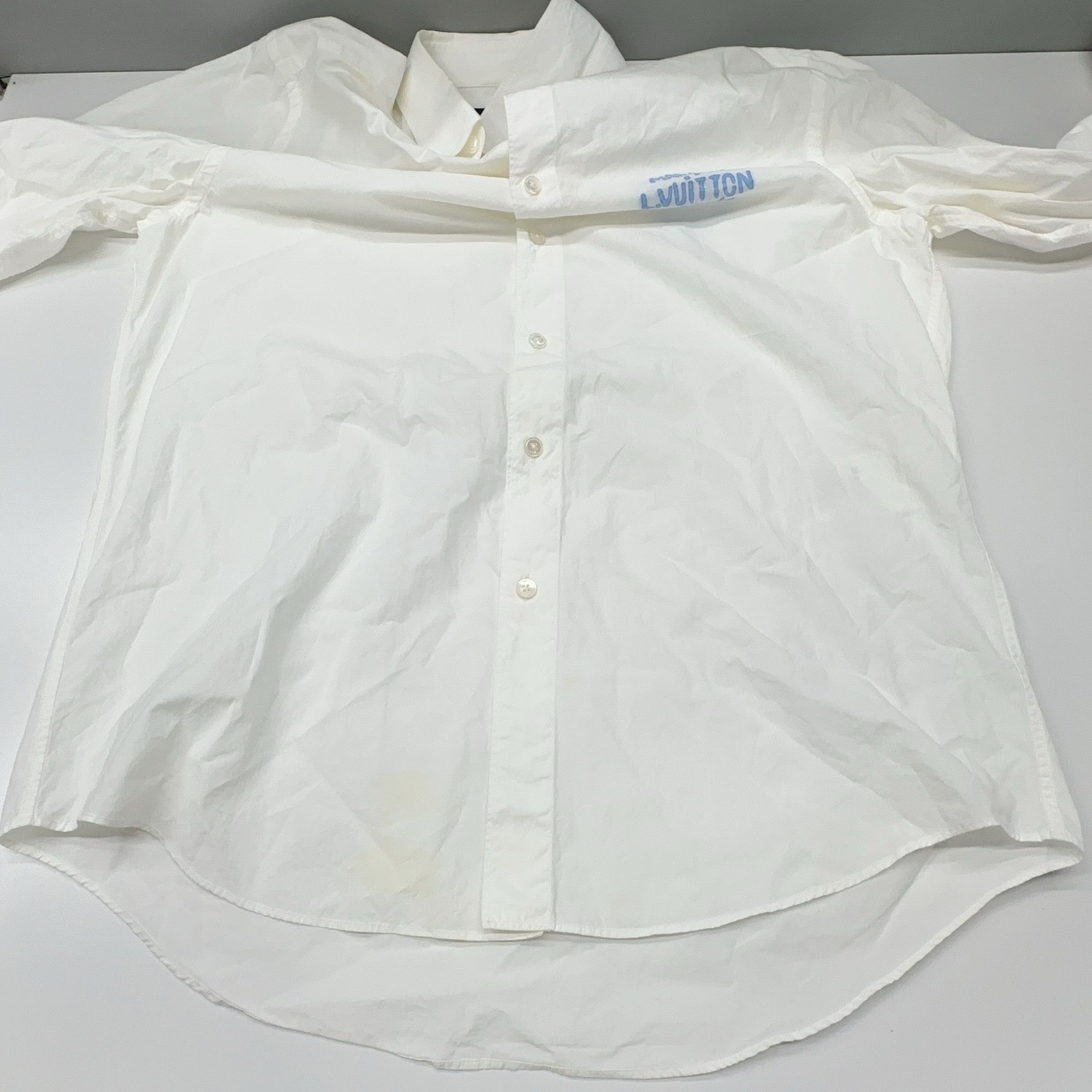Louis Vuitton Louis Vuitton Logo Print Shirt Size M Size US M / EU 48-50 / 2 - 7 Thumbnail