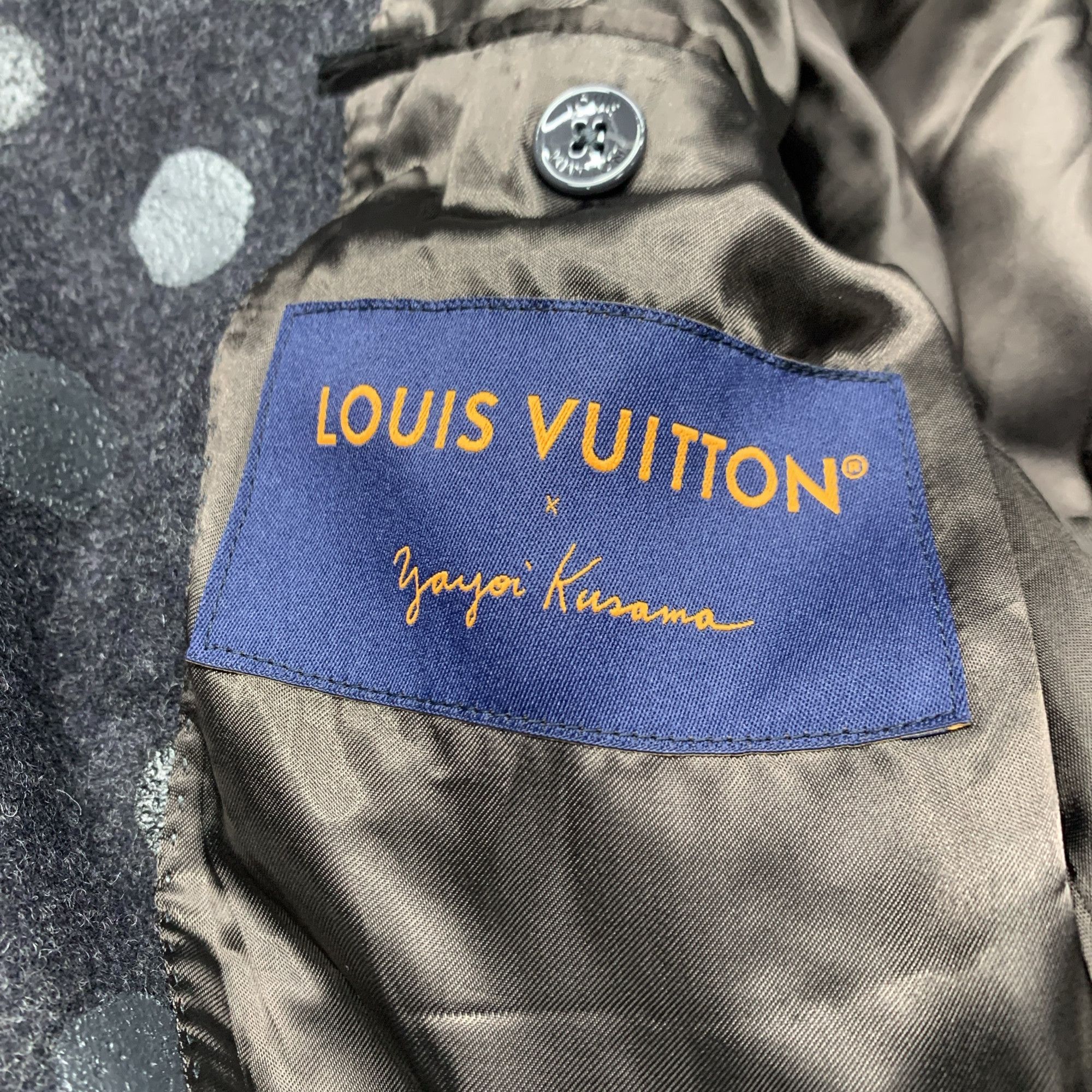 Louis Vuitton Louis Vuitton x Yayoi Kusama Painted Dot Wool Coat Size S Size US S / EU 44-46 / 1 - 3 Thumbnail