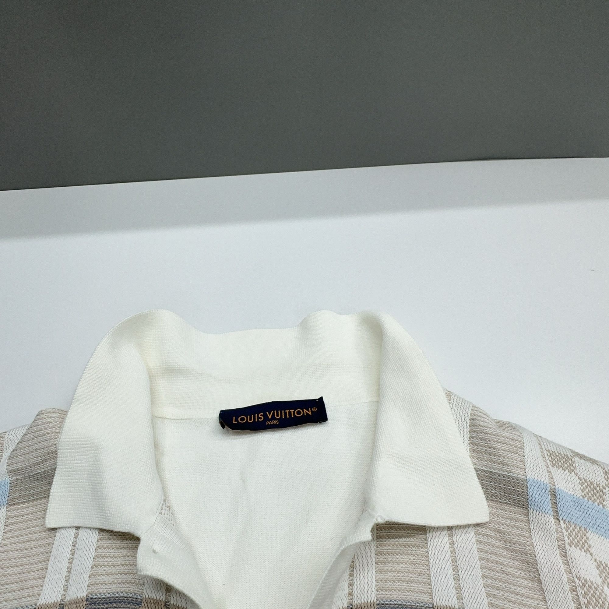 Louis Vuitton Louis Vuitton Checkered Jacquard Knit Shirt Size L Size US L / EU 52-54 / 3 - 5 Thumbnail