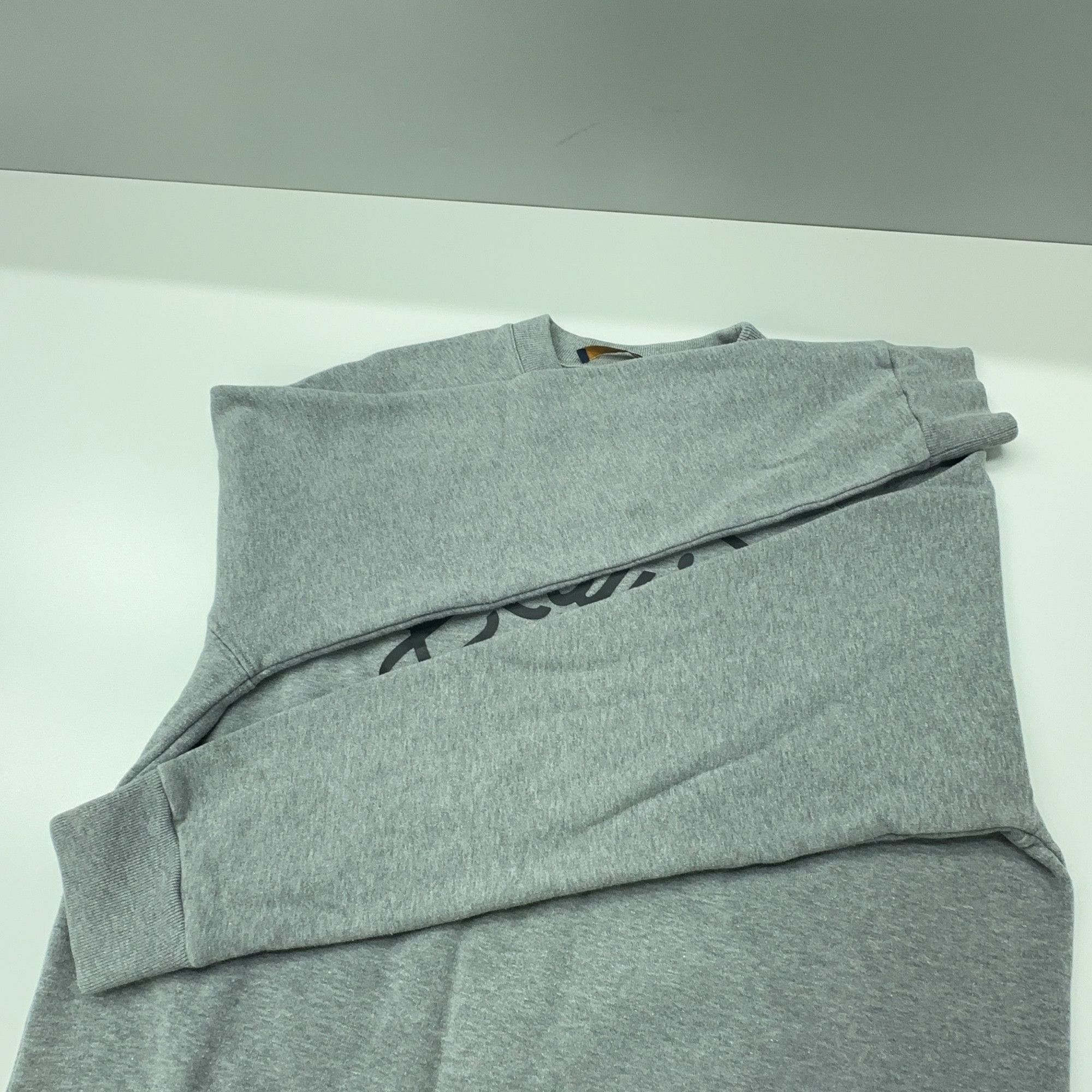 Louis Vuitton Louis Vuitton x Nigo Heart Logo Sweatshirt Size S Size US S / EU 44-46 / 1 - 9 Thumbnail