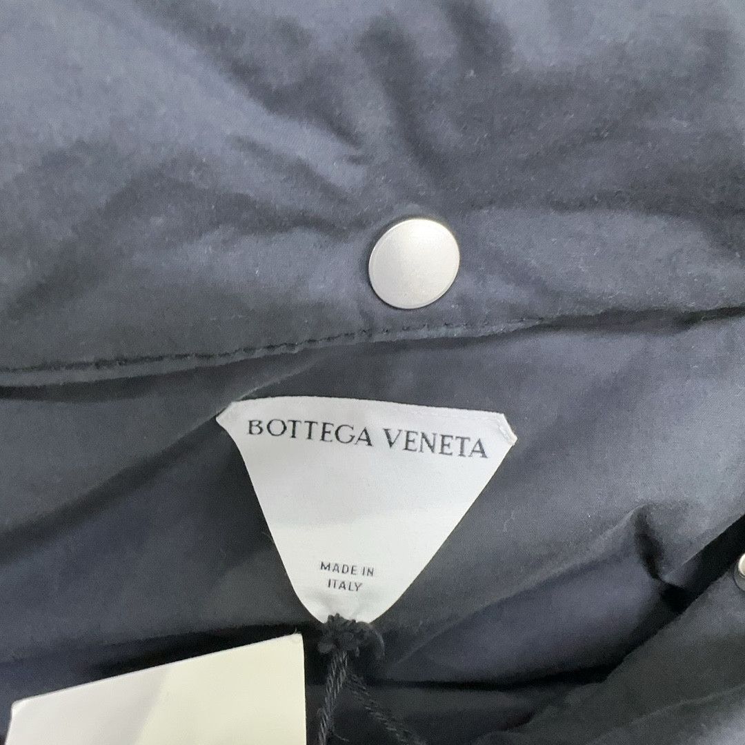 Bottega Veneta Bottega Veneta Resin Coated Down Jacket Black M Size US M / EU 48-50 / 2 - 5 Thumbnail