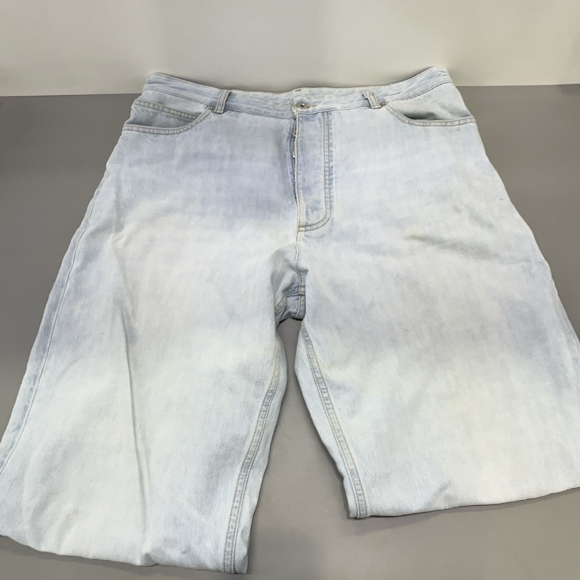 Bottega Veneta Bottega Veneta Light Wash Denim Jeans Size 34 Size US 34 / EU 50 - 9 Thumbnail