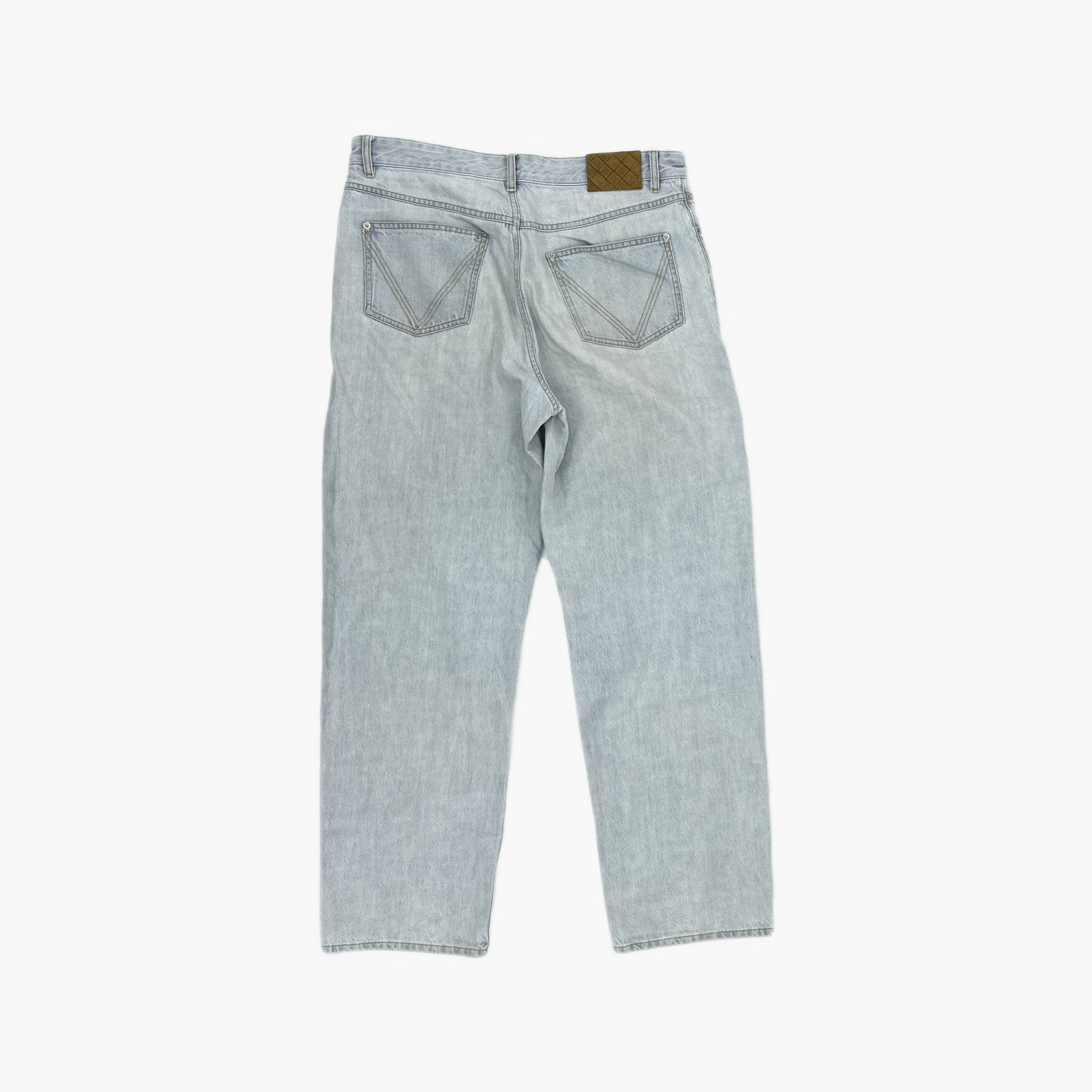 Bottega Veneta Bottega Veneta Light Wash Denim Jeans Size 34 Size US 34 / EU 50 - 2 Thumbnail