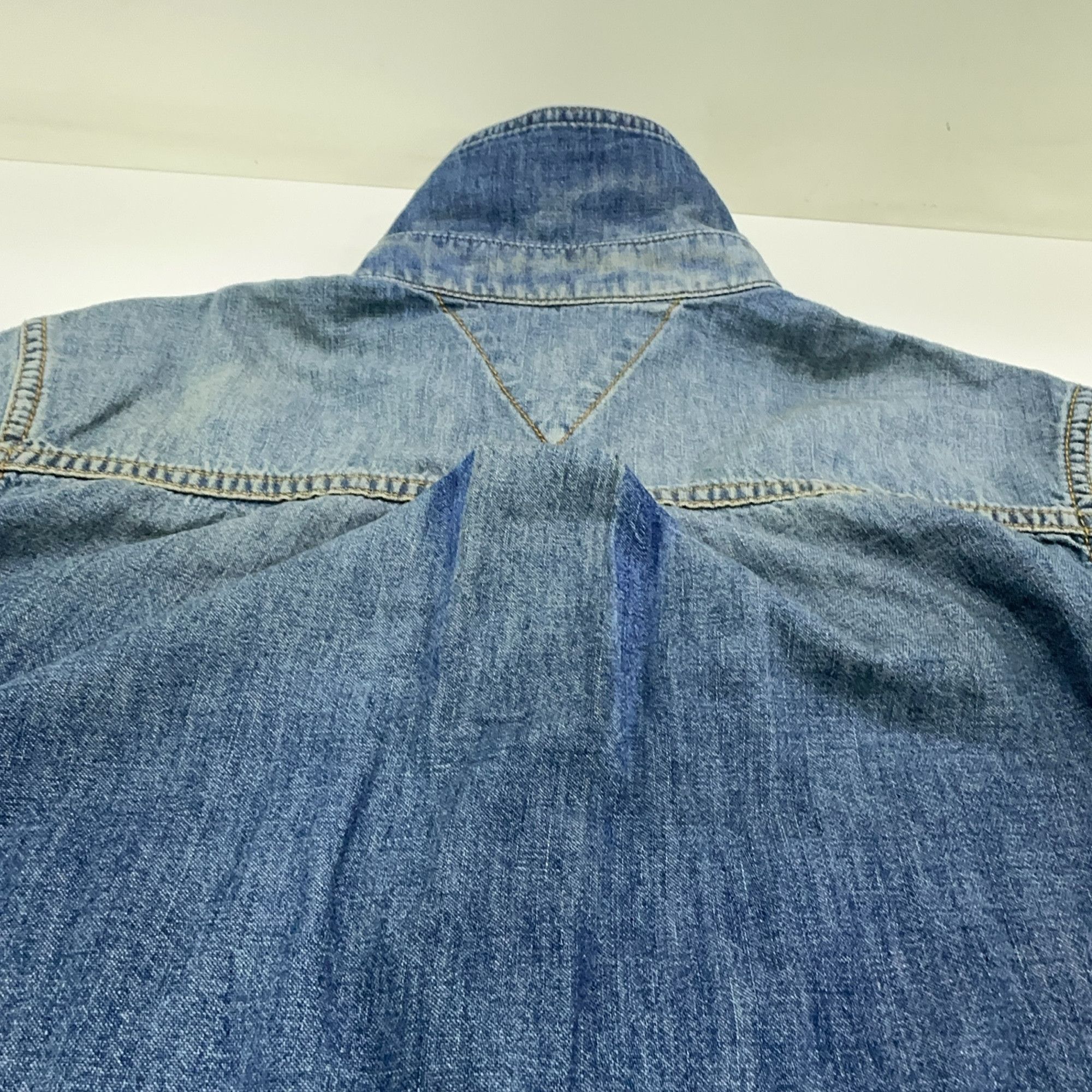 Bottega Veneta Bottega Veneta Washed Denim Button Up Shirt Size 36 Size XS / US 0-2 / IT 36-38 - 9 Thumbnail