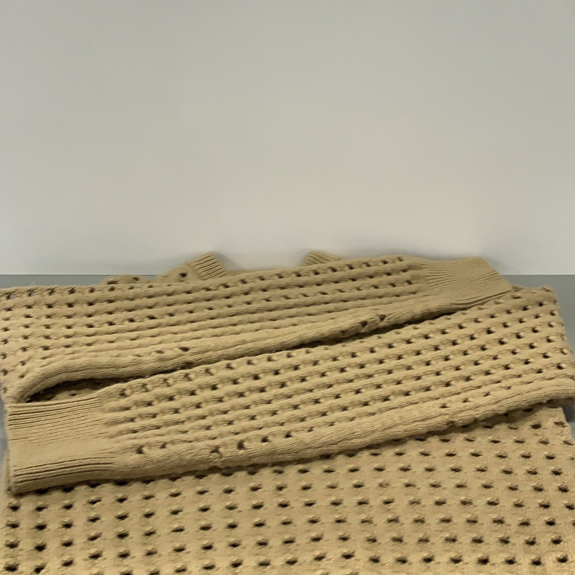 Bottega Veneta Bottega Veneta Openwork V-Neck Sweater Size M Size M / US 6-8 / IT 42-44 - 7 Thumbnail