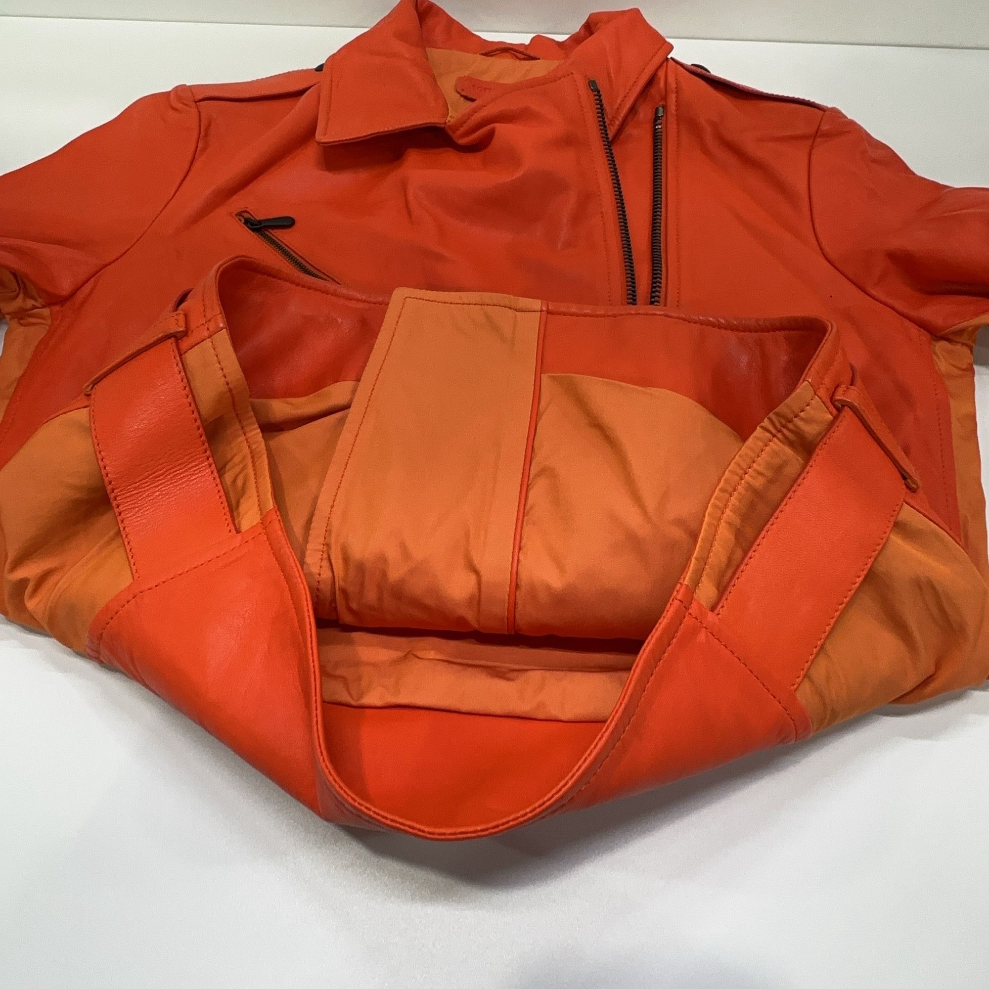 Bottega Veneta Bottega Veneta Orange Leather Biker Jacket Size XS Size US XS / EU 42 / 0 - 10 Thumbnail