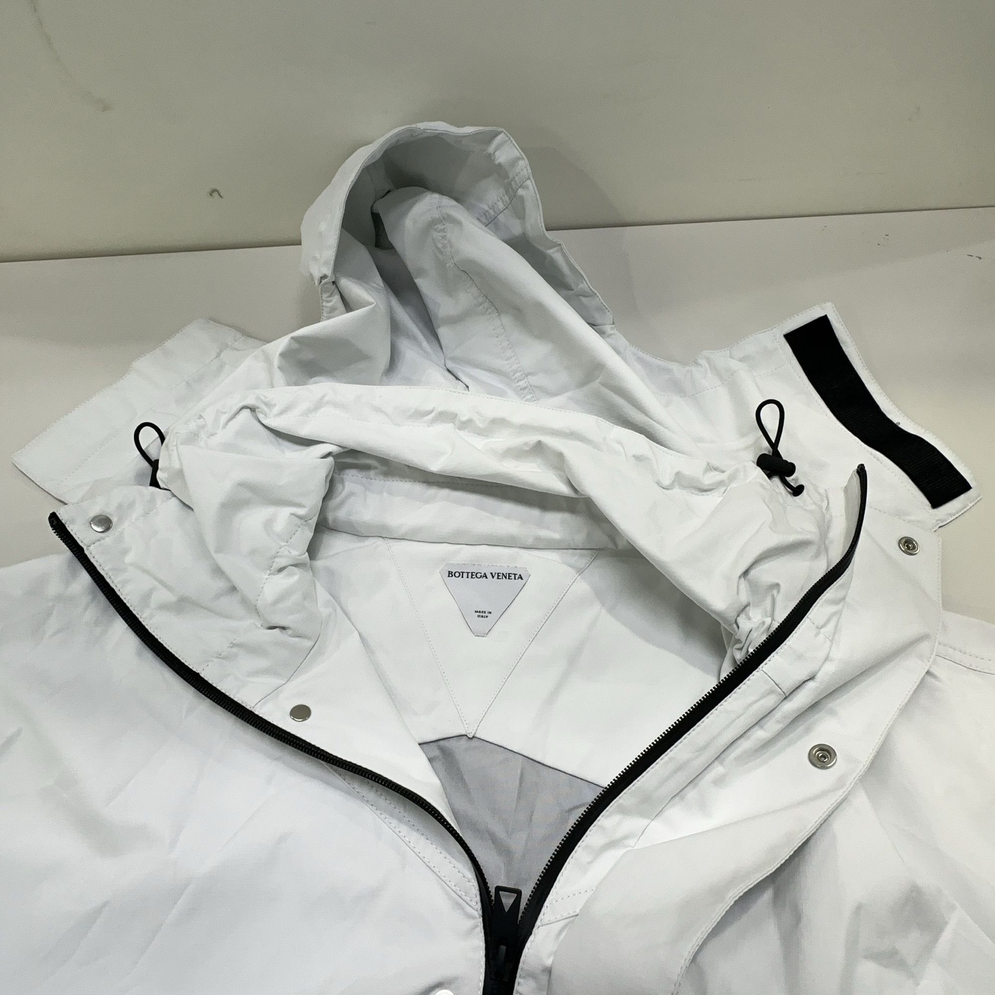 Bottega Veneta Bottega Veneta Hooded Light Jacket Size L Size US L / EU 52-54 / 3 - 6 Thumbnail