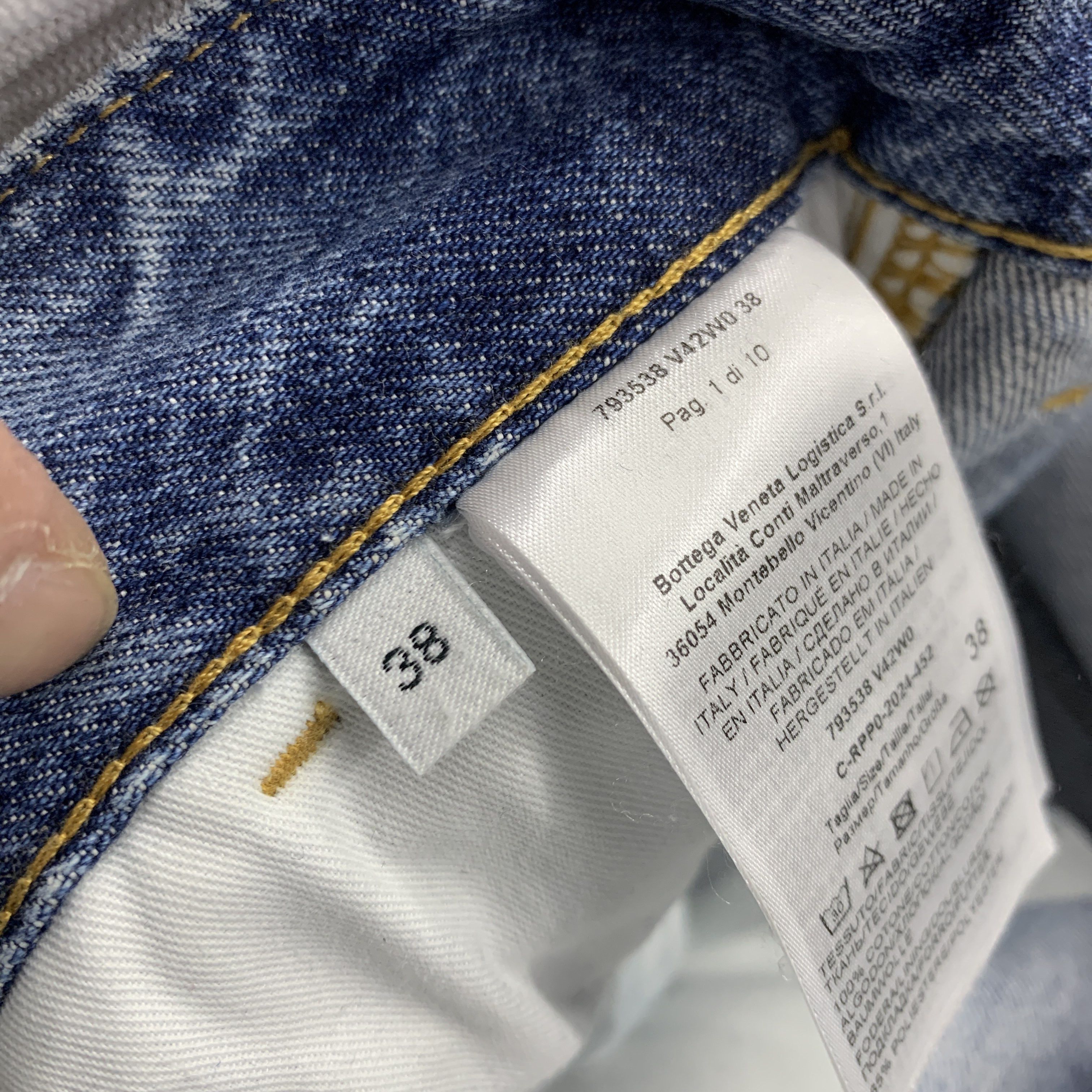 Bottega Veneta Bottega Veneta Washed Straight Jeans Size 38 Size 26" / US 2 / IT 38 - 4 Thumbnail