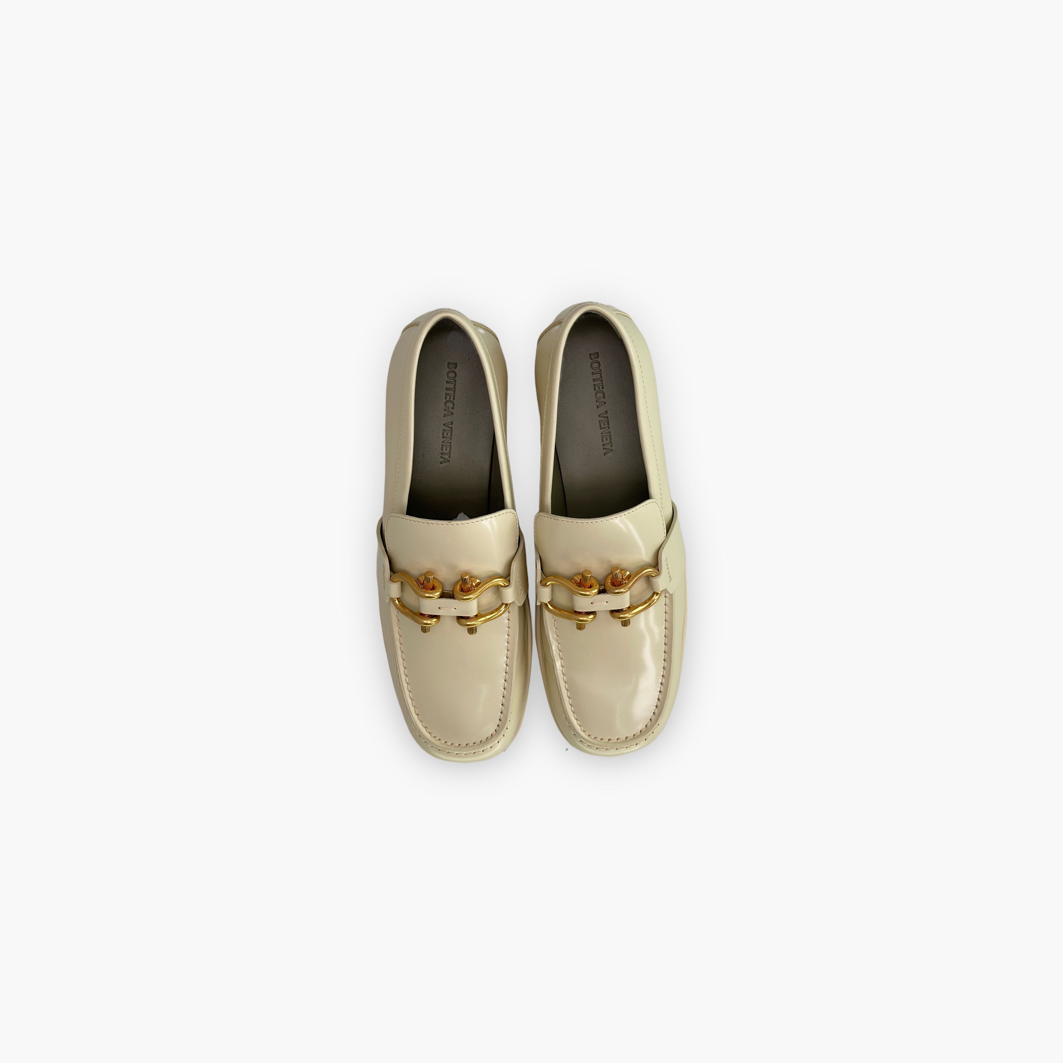 Bottega Veneta Bottega Veneta Butter Leather Chain Loafers Size 38 Size US 8 / IT 38 - 9 Thumbnail