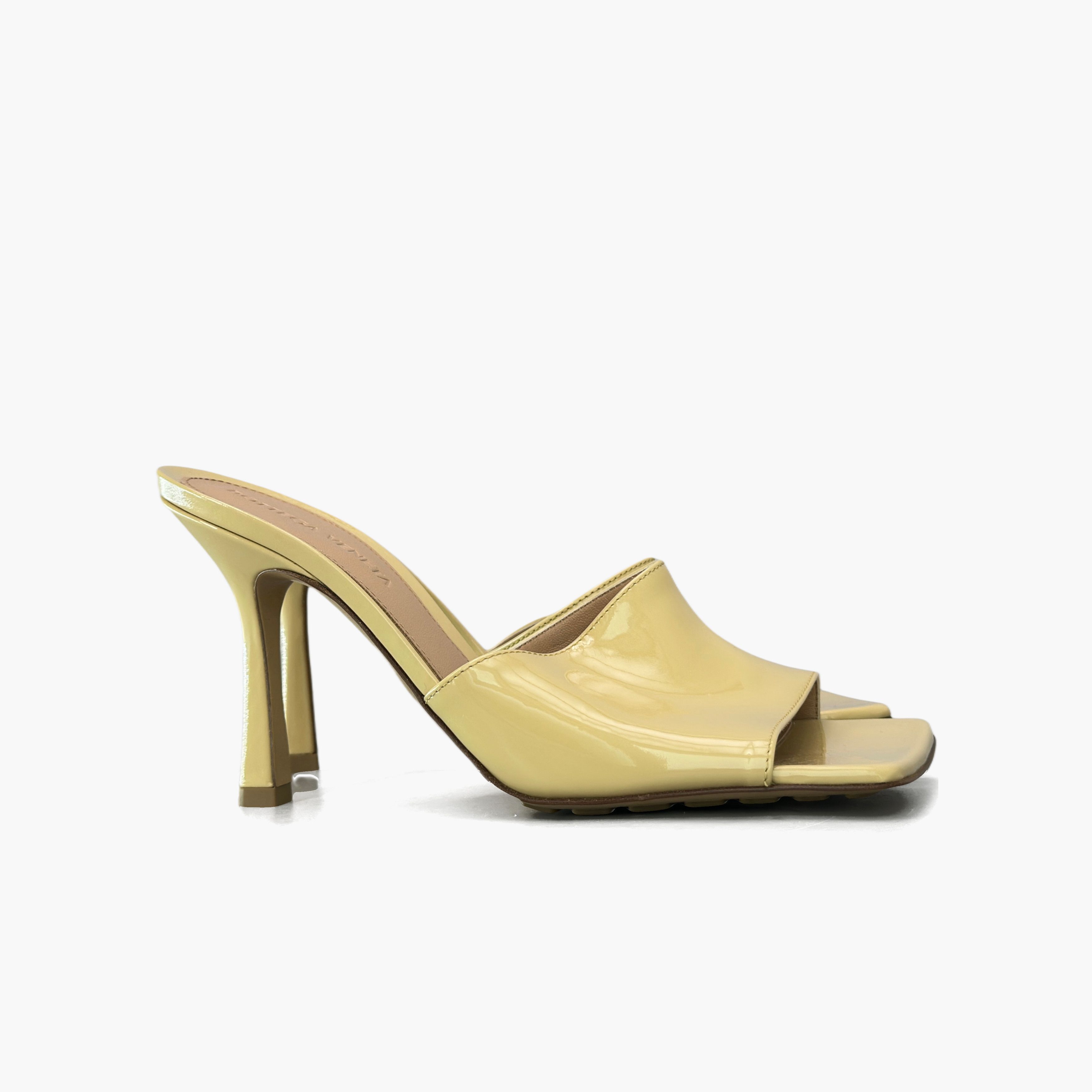 Bottega Veneta Bottega Veneta Stretch Patent Leather Mules Size 36 Size US 6 / IT 36 - 4 Thumbnail