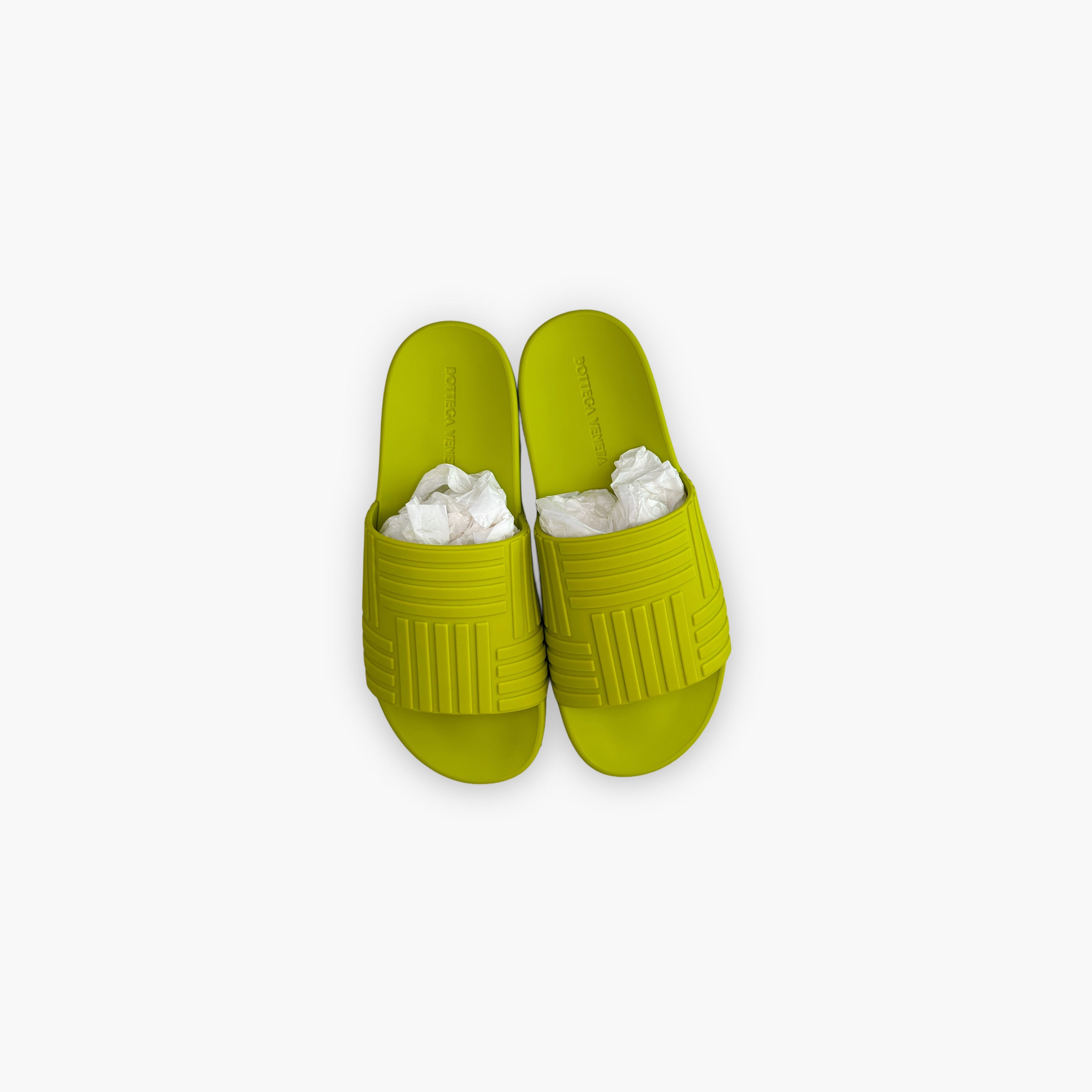 Bottega Veneta Bottega Veneta Embossed Rubber Slides Size 37 Size US 7 / IT 37 - 9 Thumbnail