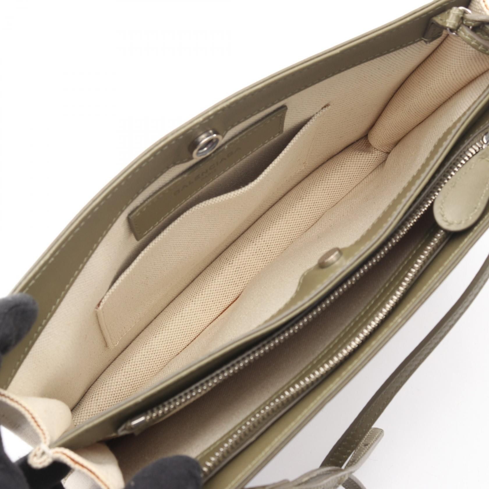 Balenciaga Balenciaga Balenciaga Navy Leather Shoulder Bag Leather Shoulder Bag 339937 DUTY FREE for USA Size ONE SIZE - 3 Thumbnail
