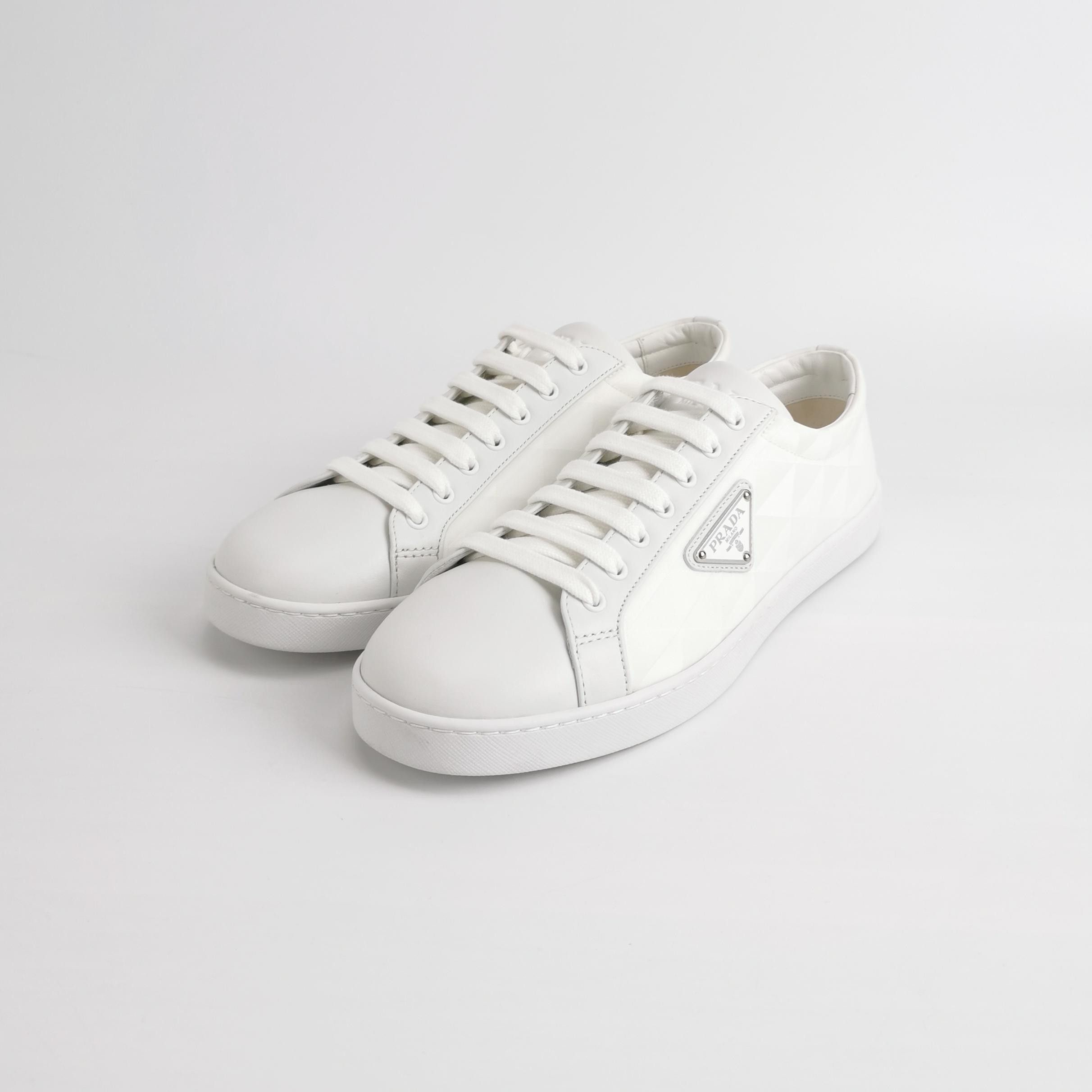 Prada Prada Men 8 Lowtop Sneakers Size US 8 / EU 41 - 2 Thumbnail