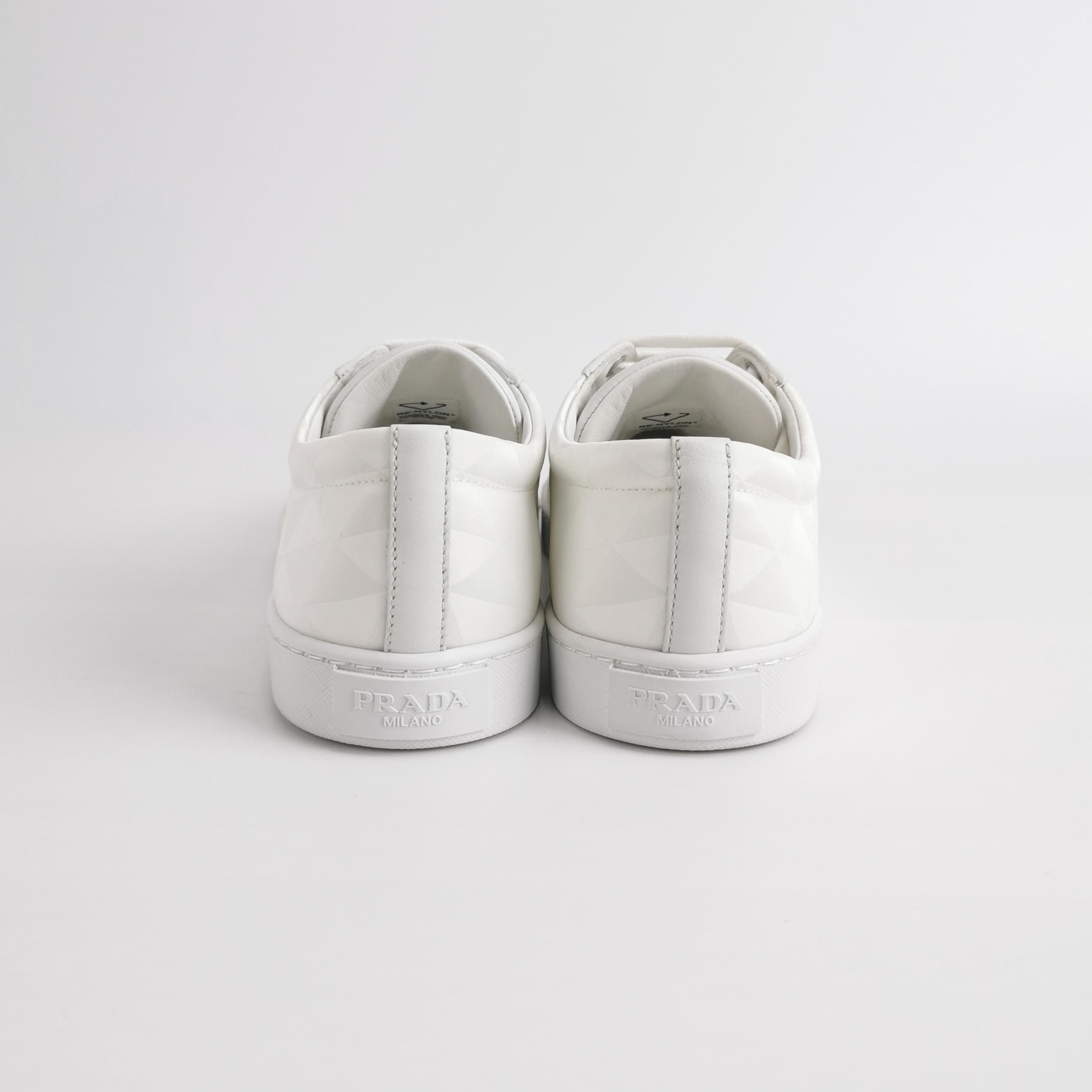 Prada Prada Men 8 Lowtop Sneakers Size US 8 / EU 41 - 4 Thumbnail