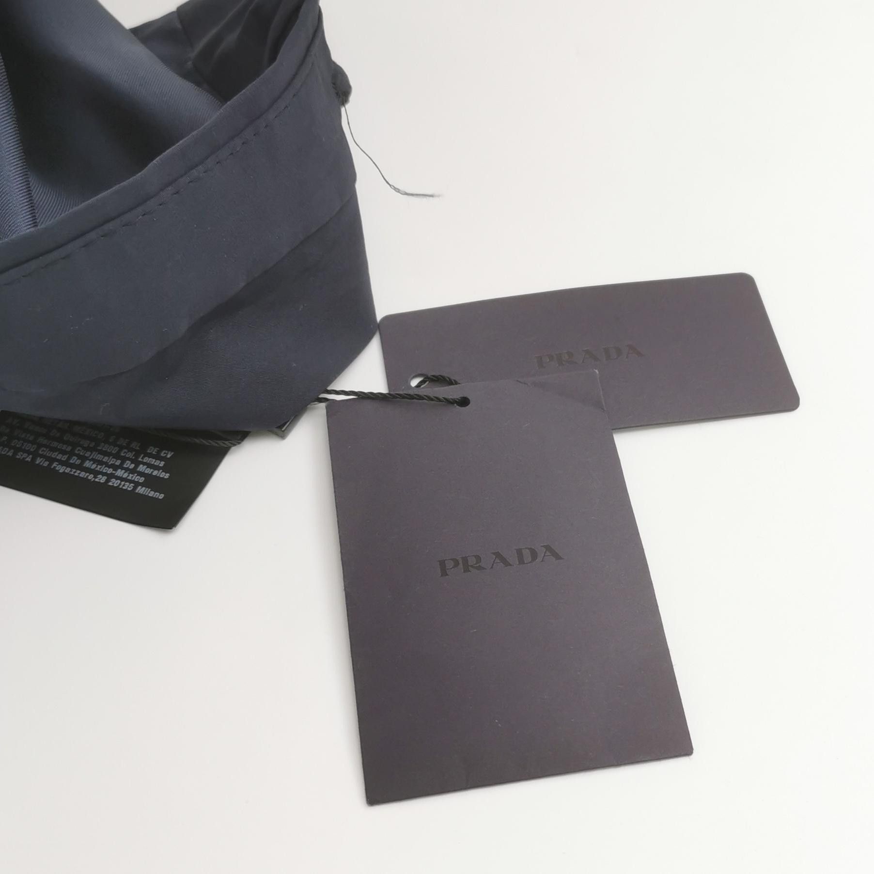 Prada Prada Men 34 Shorts Size US 34 / EU 50 - 4 Thumbnail