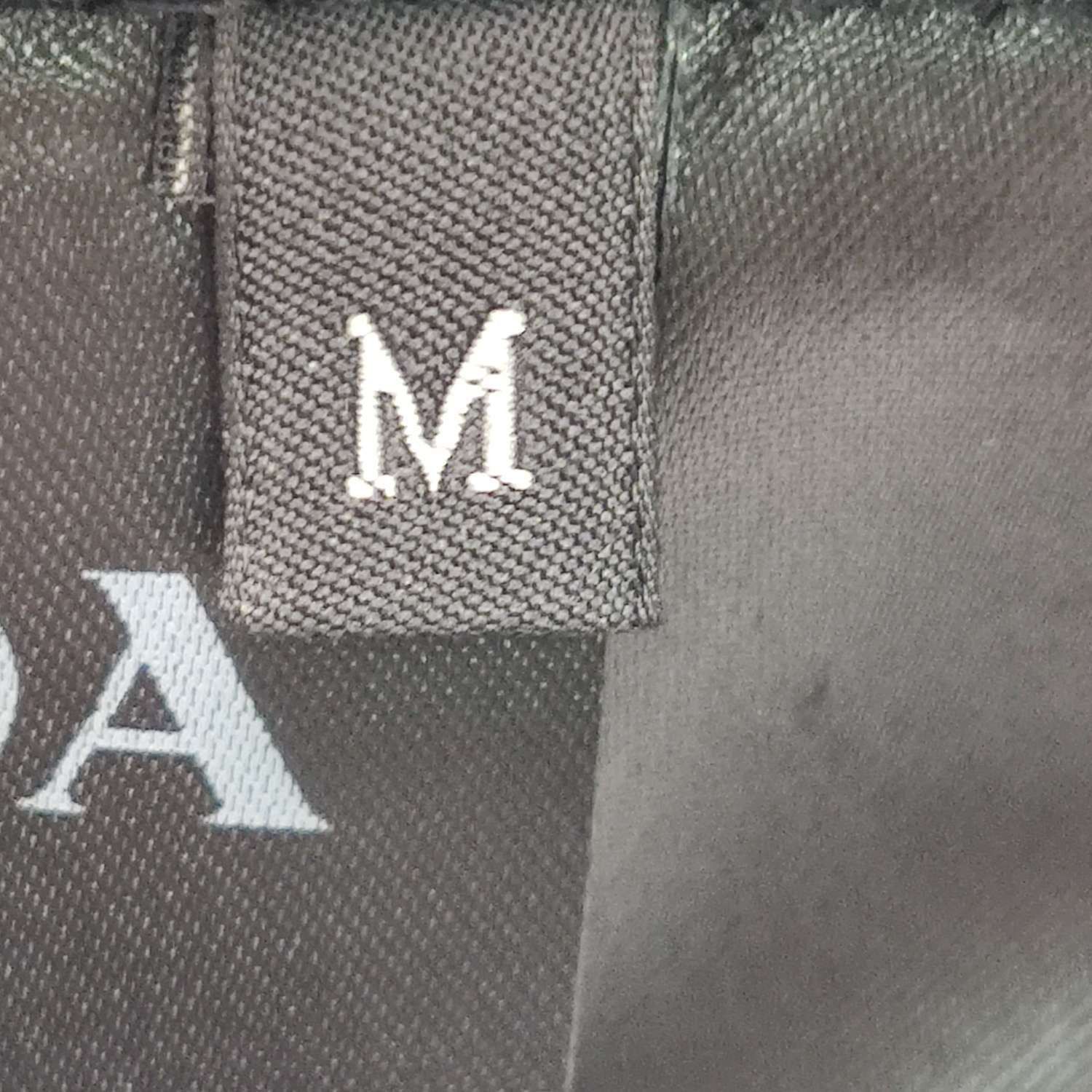 Prada Prada Men m Short Sleeve Shirts Size US M / EU 48-50 / 2 - 6 Thumbnail