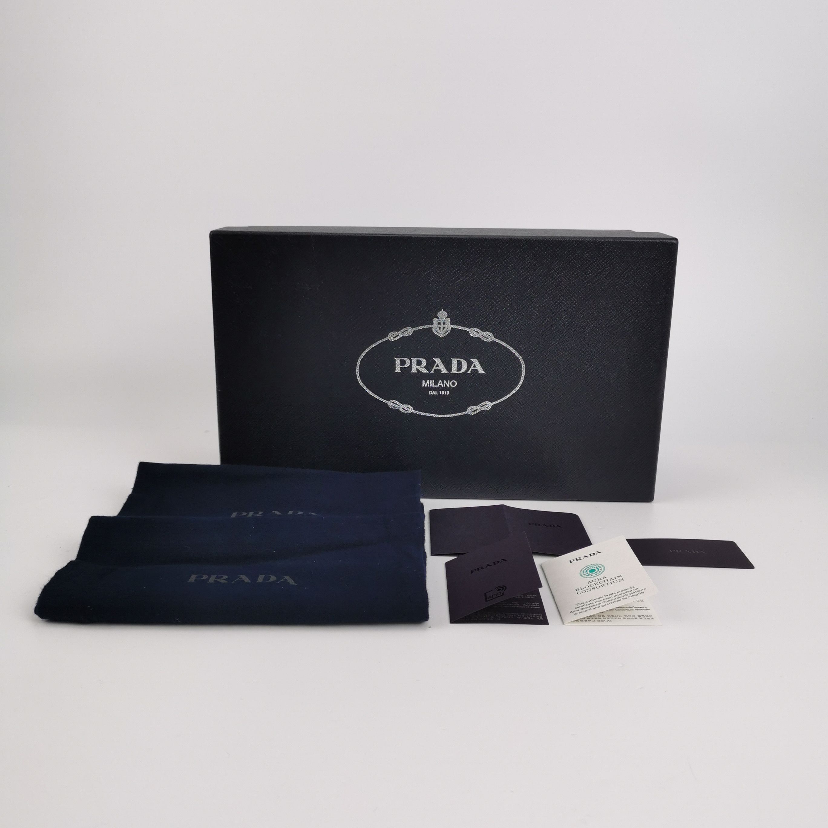Prada Prada Men 7 Lowtop Sneakers Size US 7 / EU 40 - 6 Thumbnail