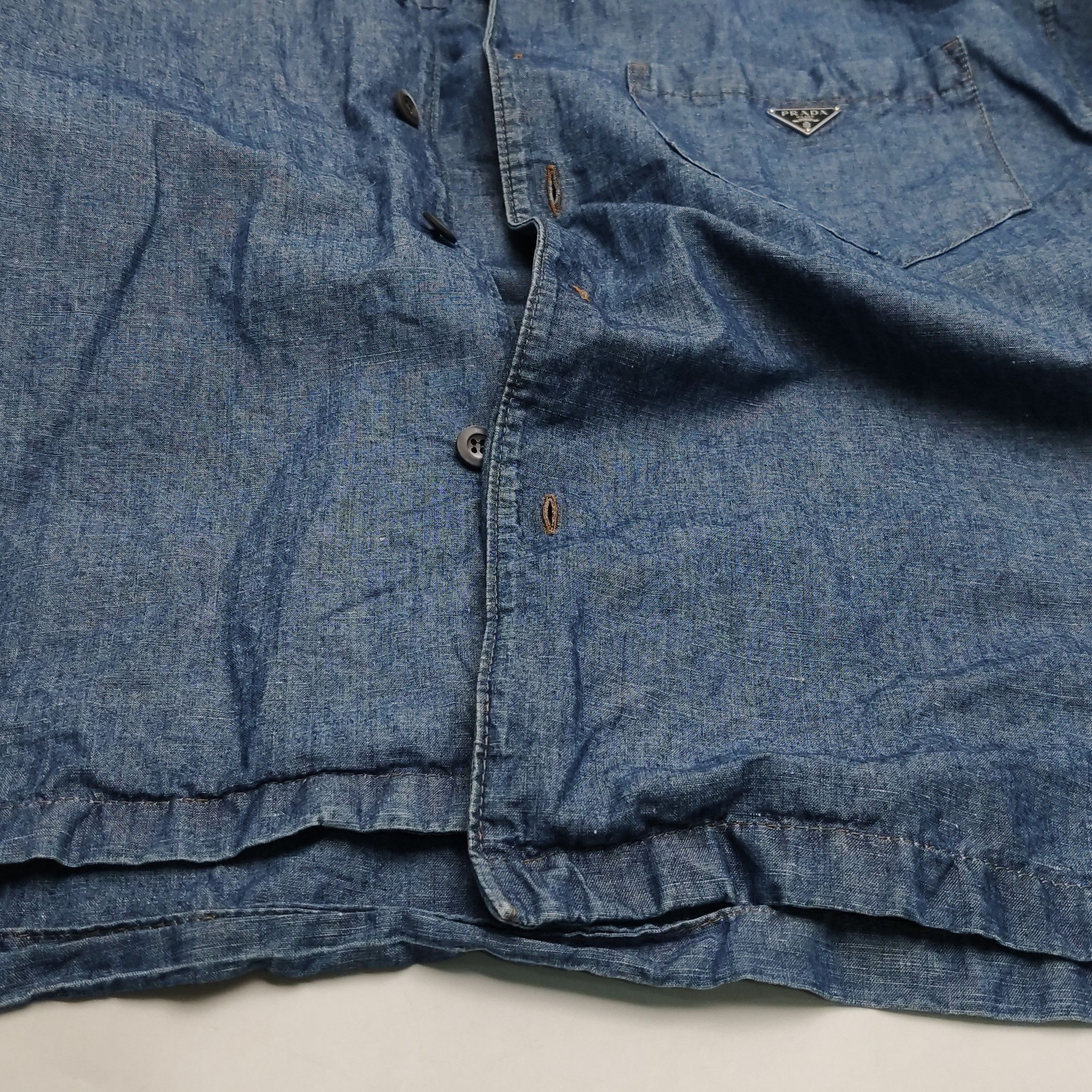 Prada Prada Men xl Button Ups Size US XL / EU 56 / 4 - 10 Thumbnail