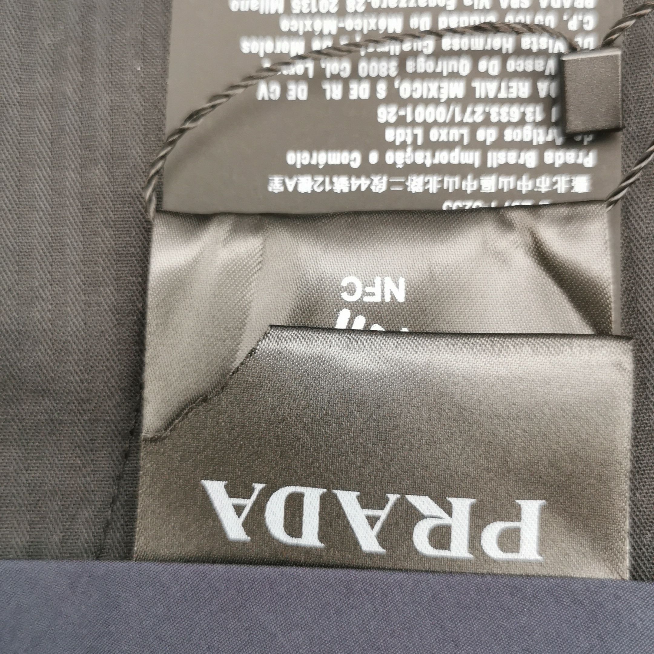 Prada Prada Men 32 Shorts Size US 32 / EU 48 - 9 Thumbnail