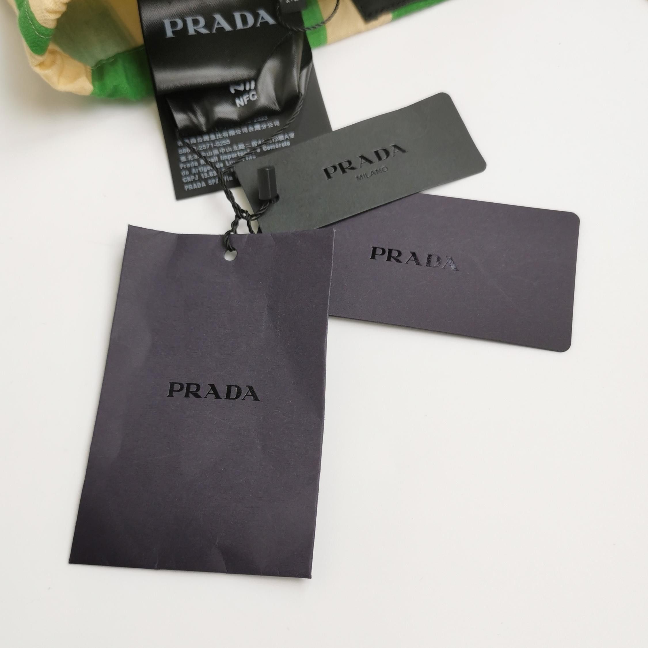 Prada Prada Men 32 Shorts Size US 32 / EU 48 - 4 Thumbnail