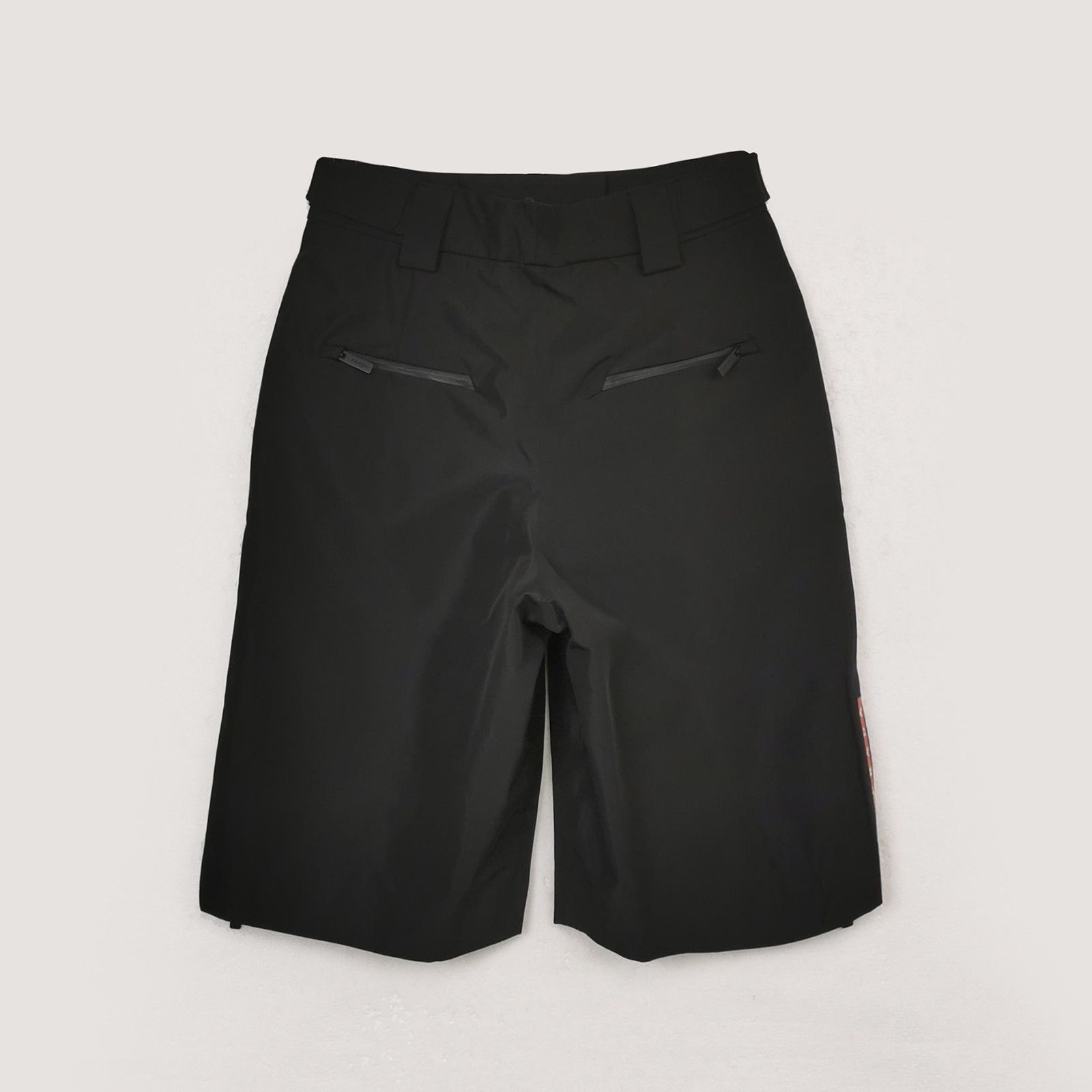 Prada Prada Men 30 Shorts Size US 30 / EU 46 - 2 Thumbnail