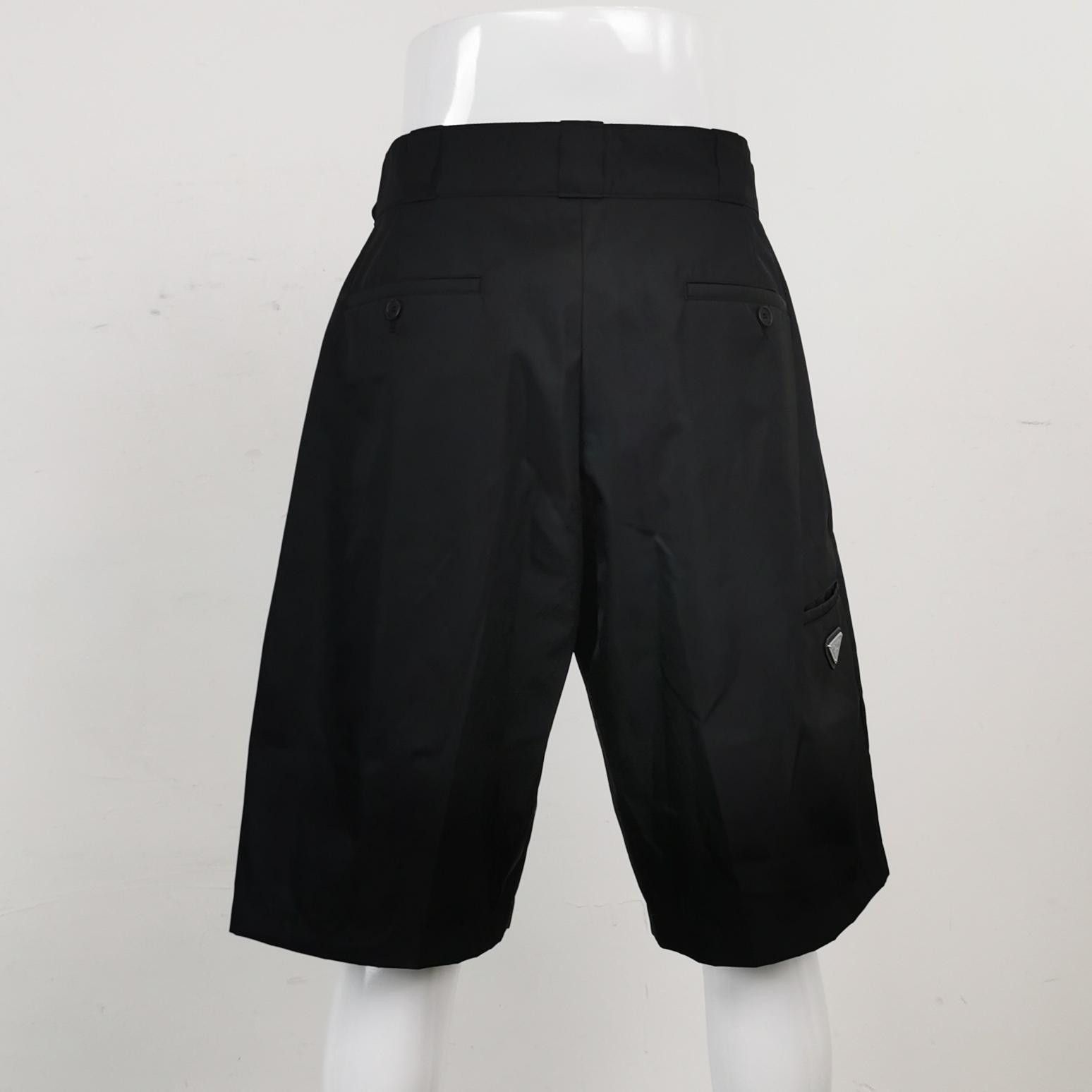 Prada Prada Men 30 Shorts Size US 30 / EU 46 - 2 Thumbnail