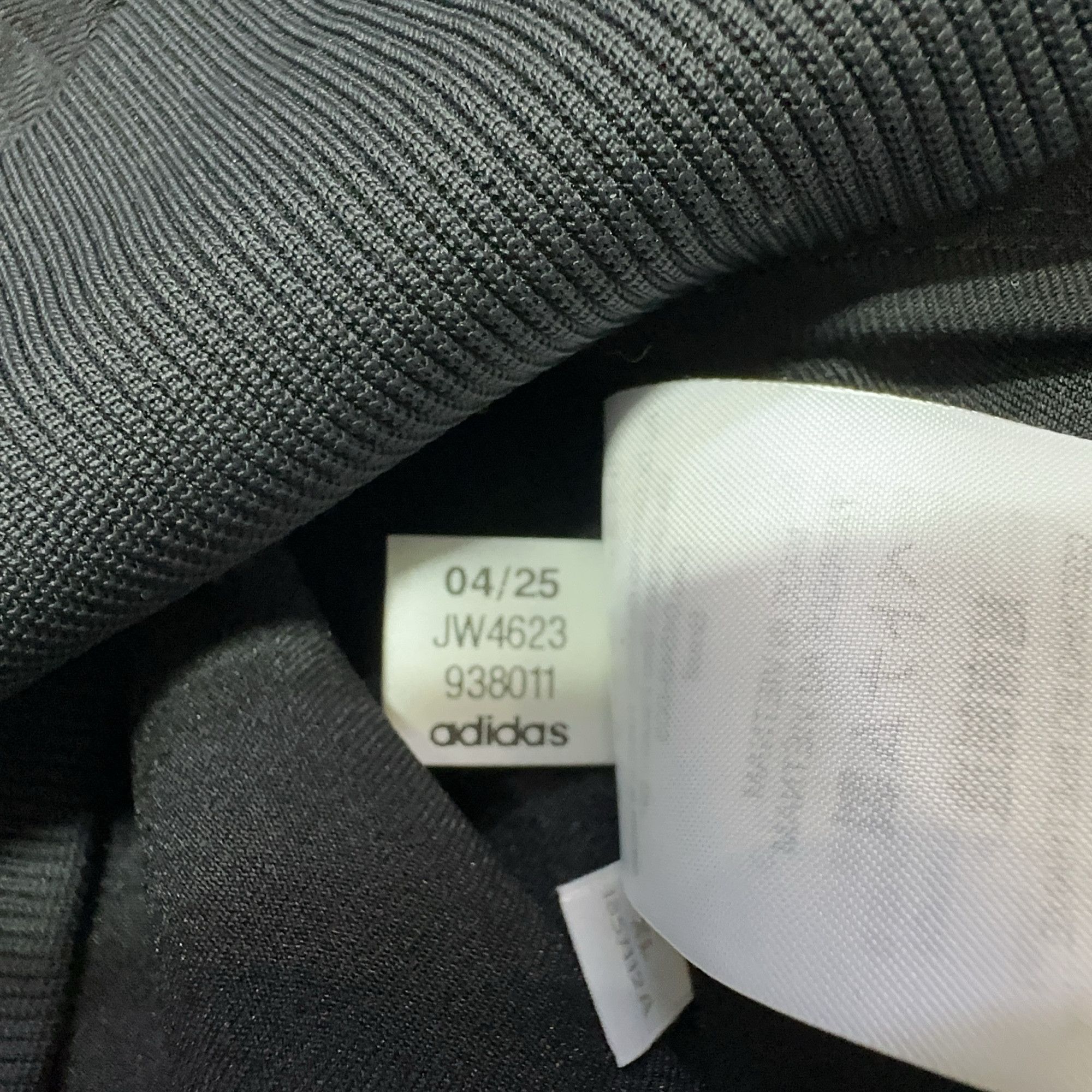 Y-3 Y-3 Logo Zip Track Jacket Size XL Size US XL / EU 56 / 4 - 4 Thumbnail
