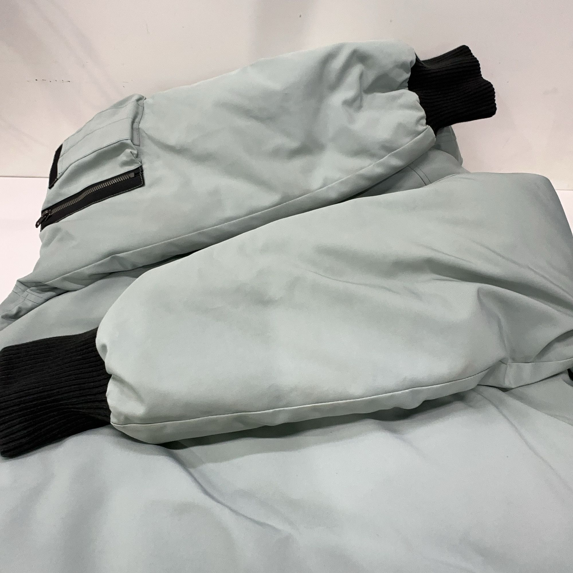 Canada Goose Canada Goose x RHUDE x NBA Down Jacket Size S Size US S / EU 44-46 / 1 - 11 Thumbnail